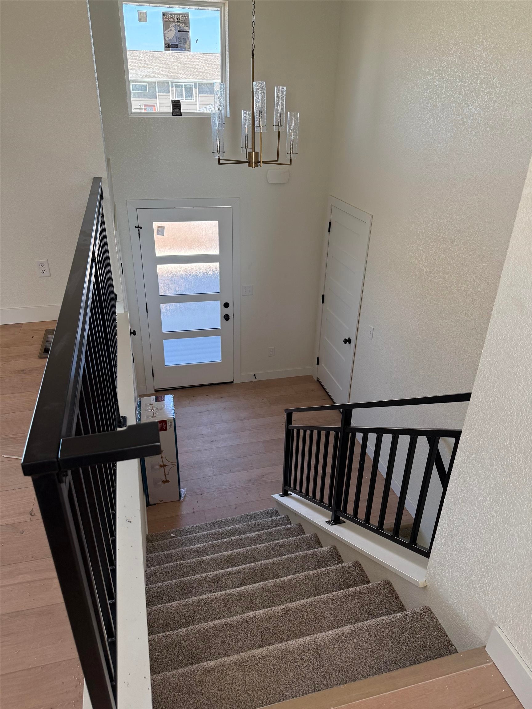 668 Eagle Court