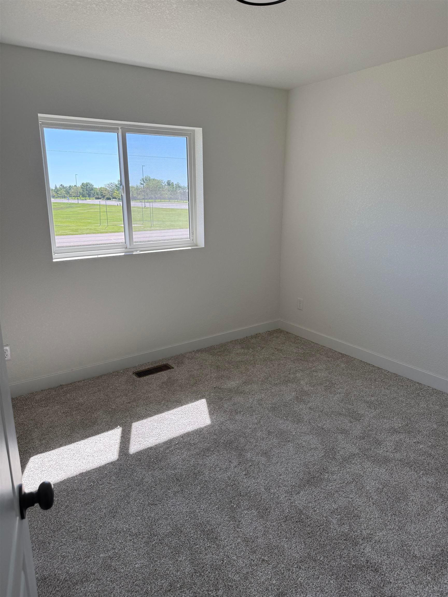 664 Eagle Court