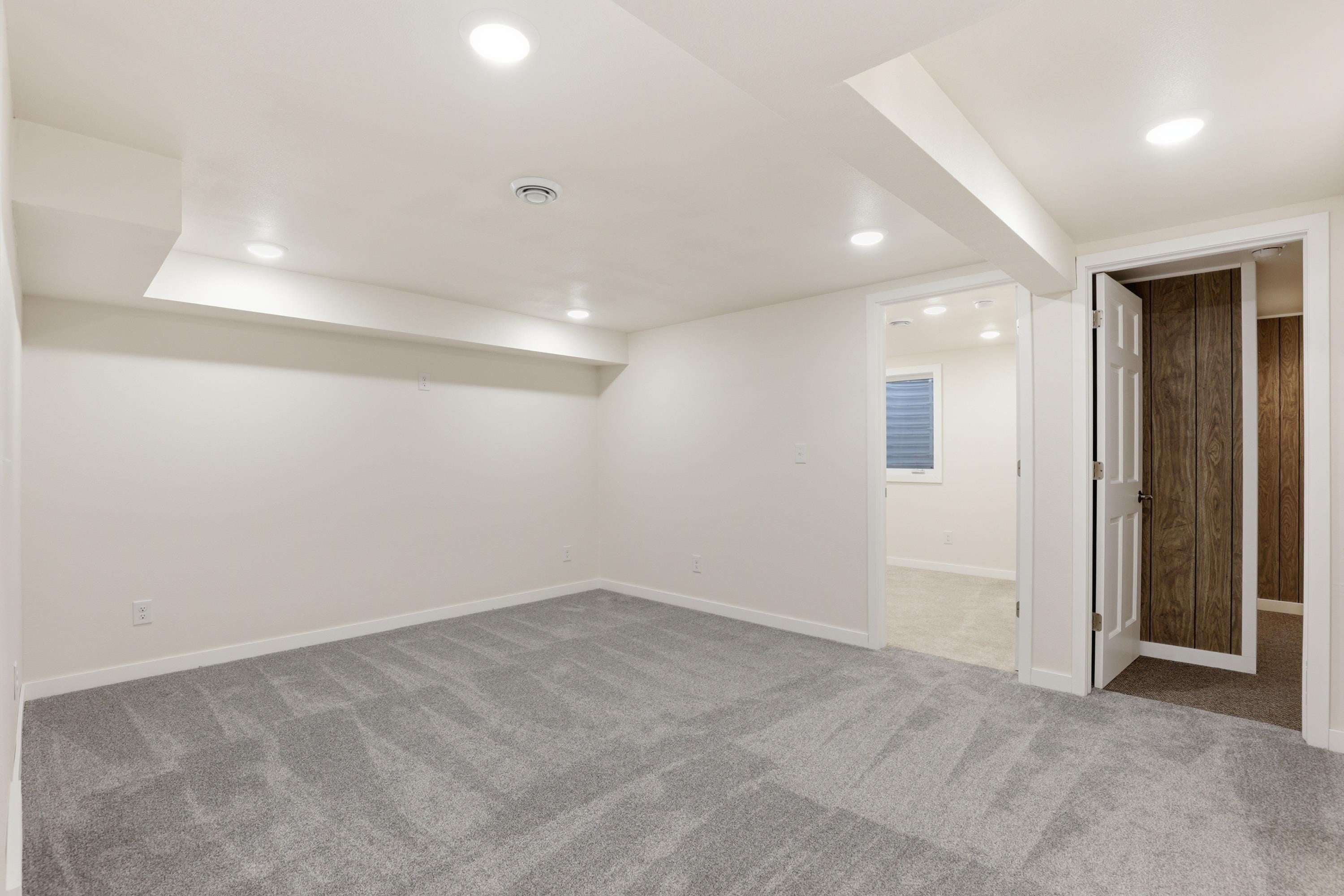 4565 Wentworth Drive