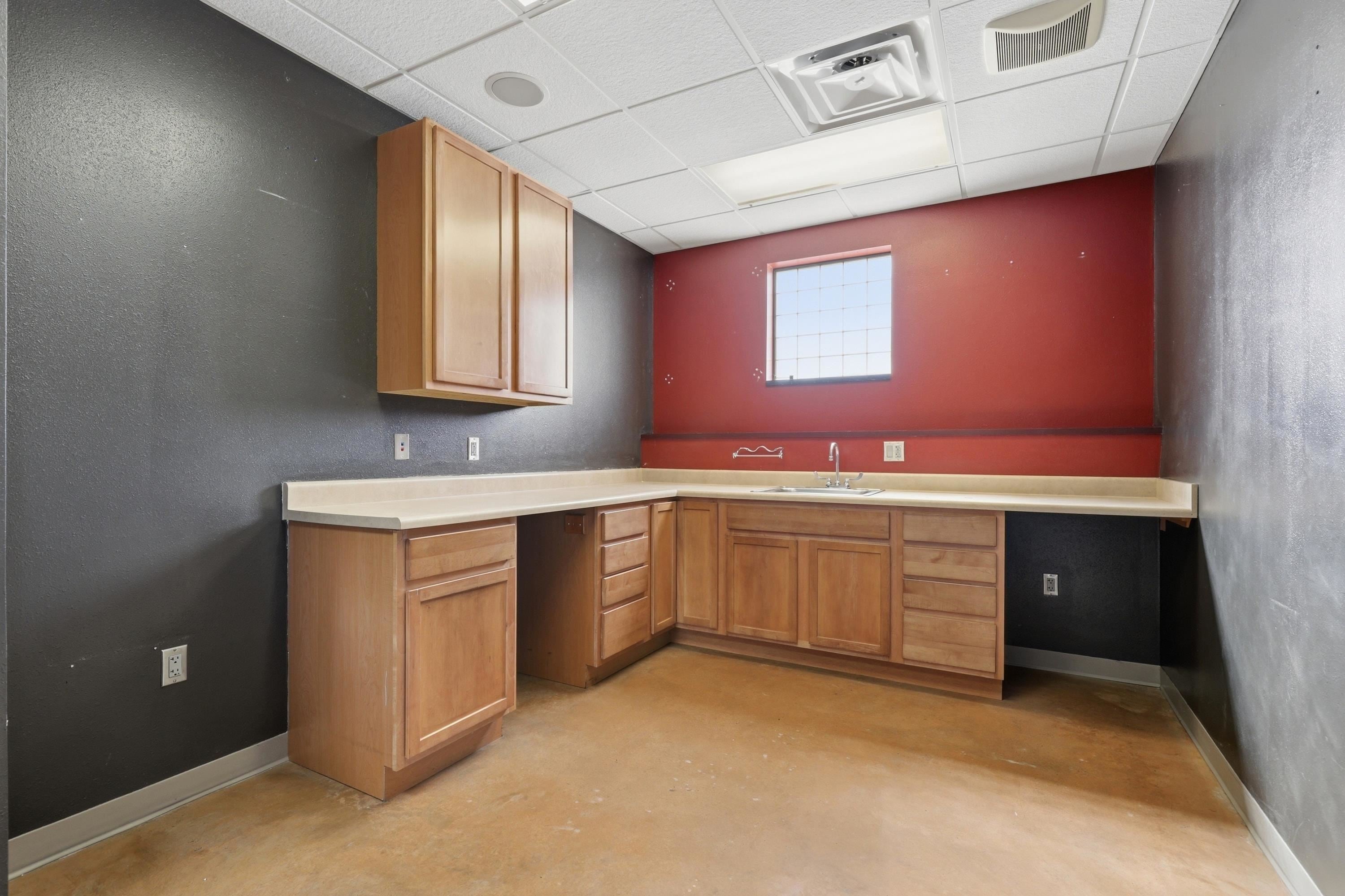 331 Knollwood Dr.