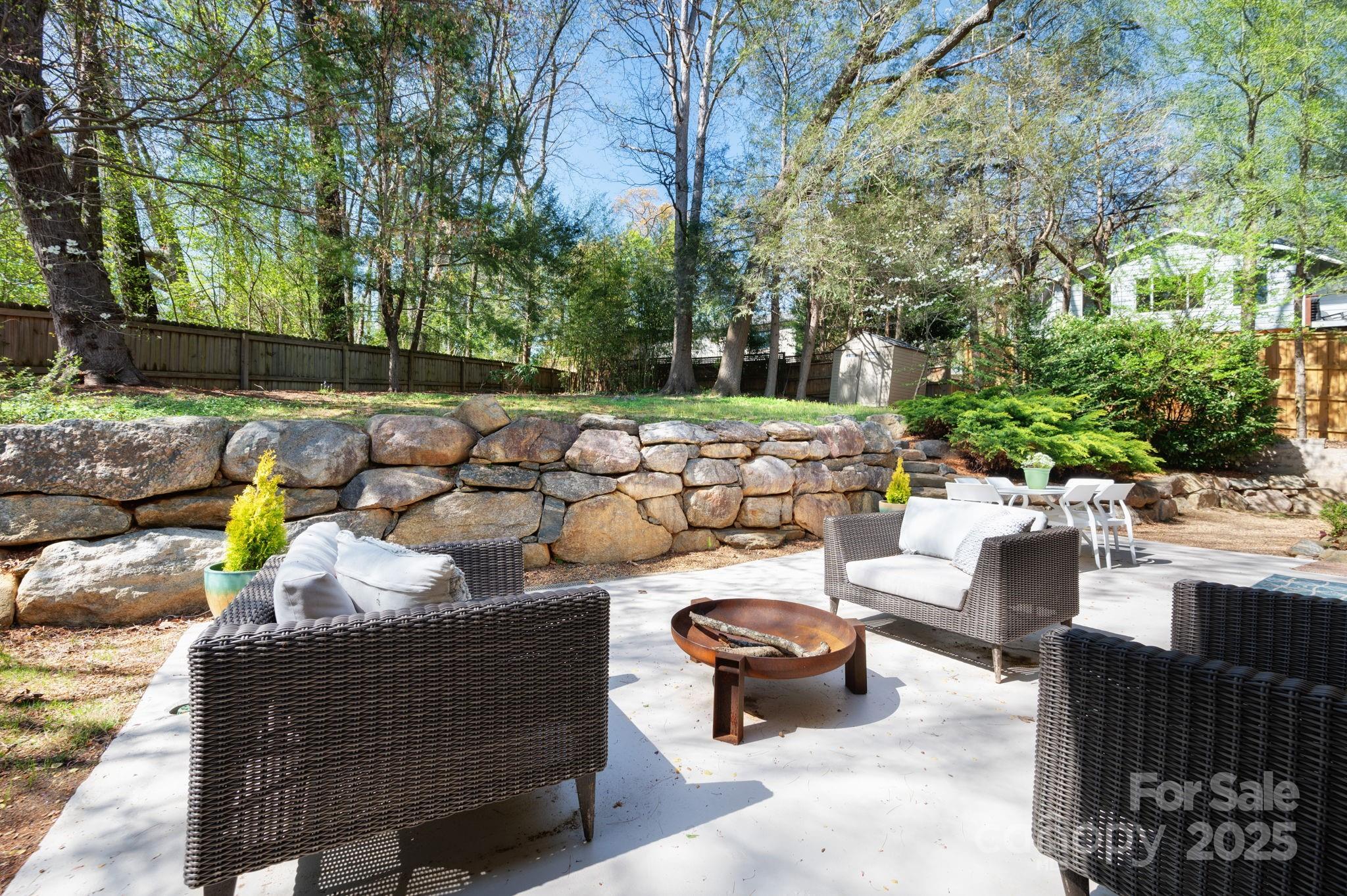 10 Woodcrest Road