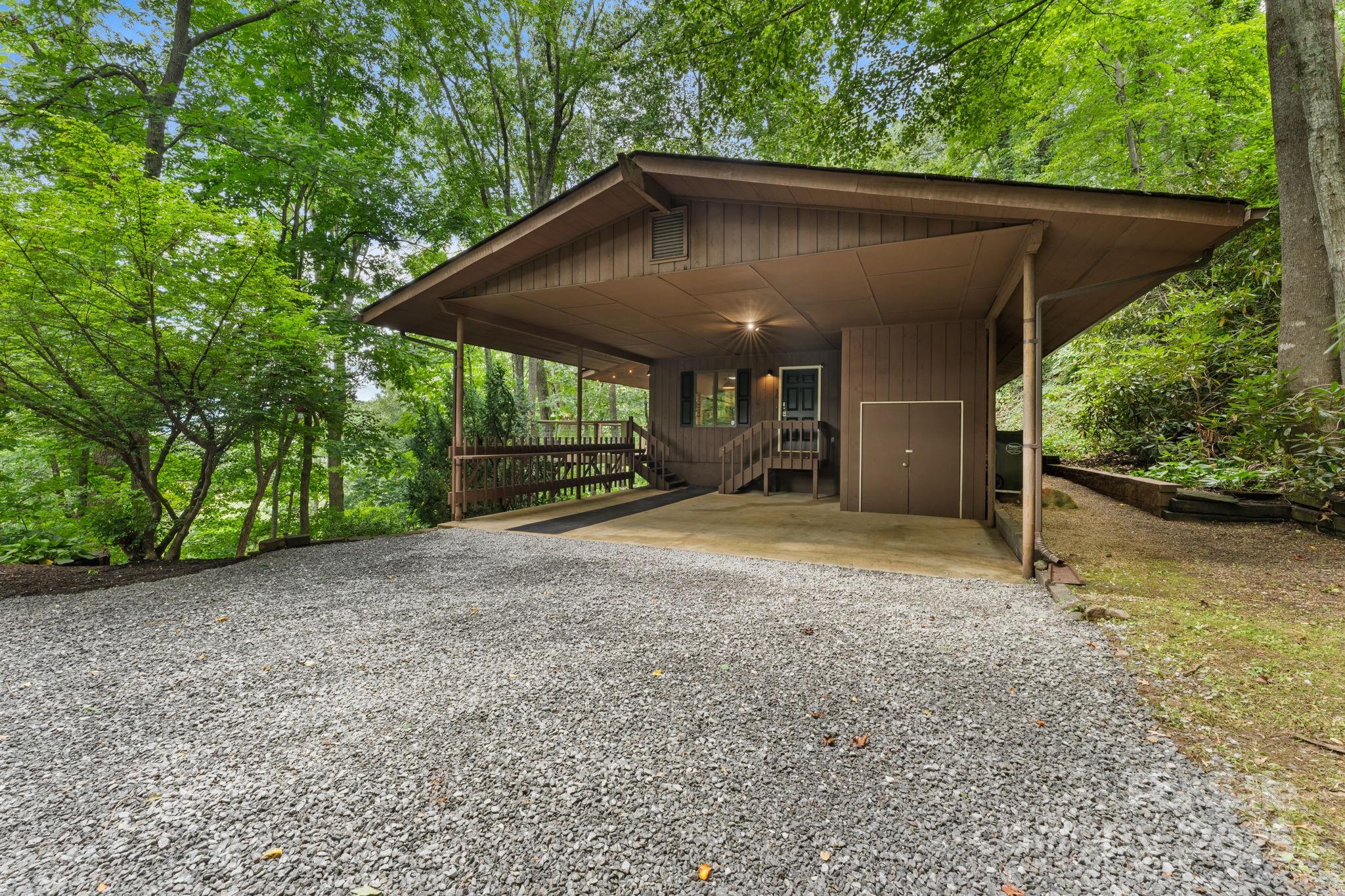 30 Hawktree Lane