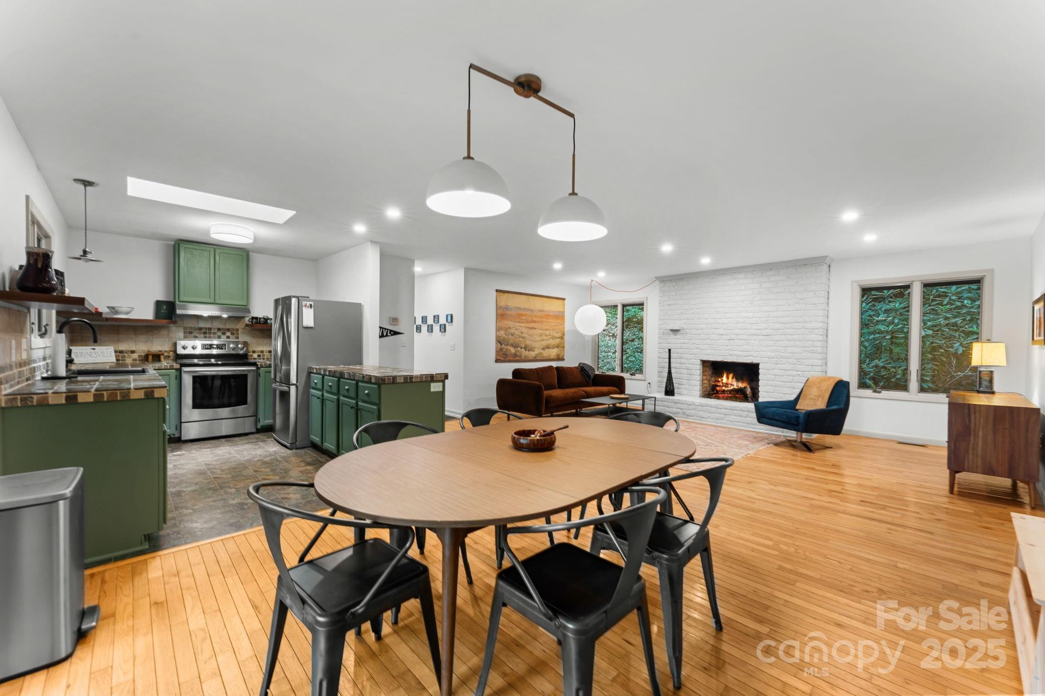 30 Hawktree Lane