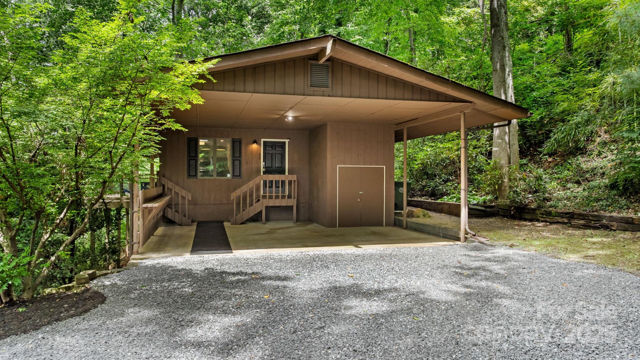 30 Hawktree Lane
