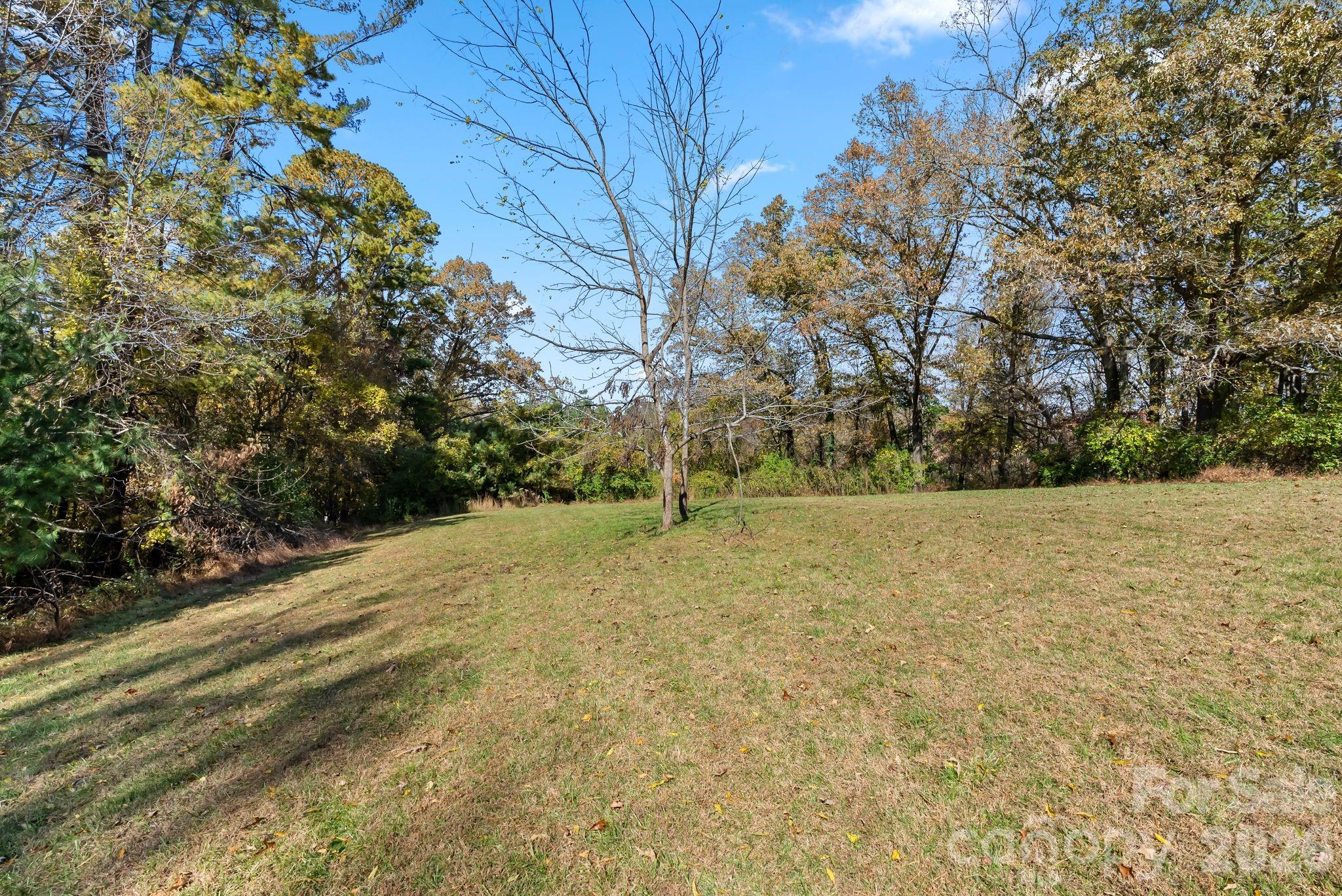 24 Ian River Drive