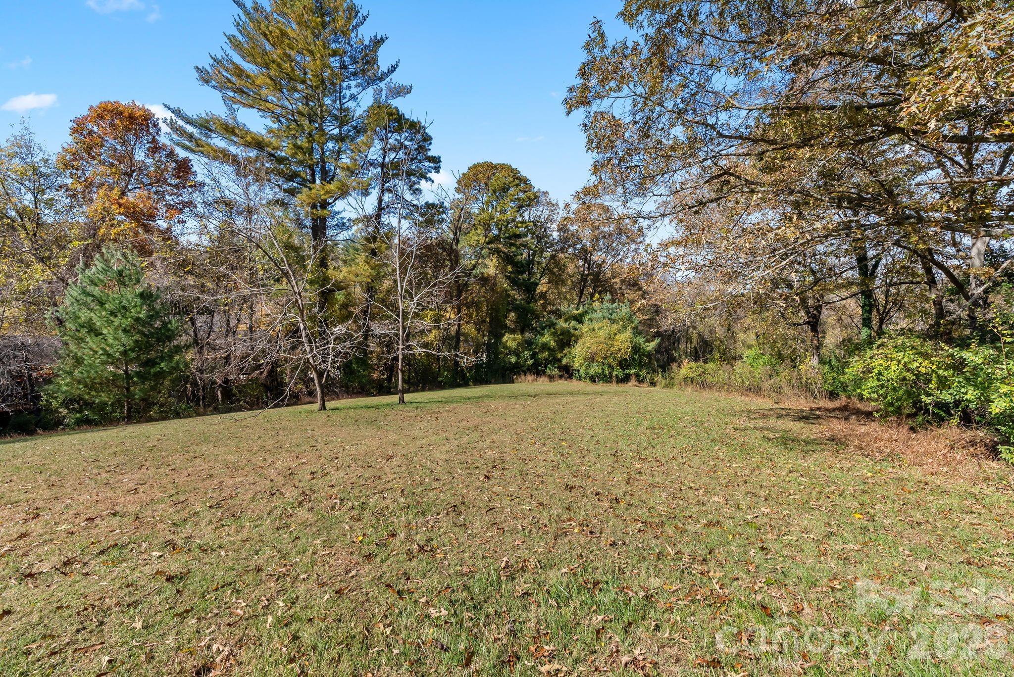 24 Ian River Drive
