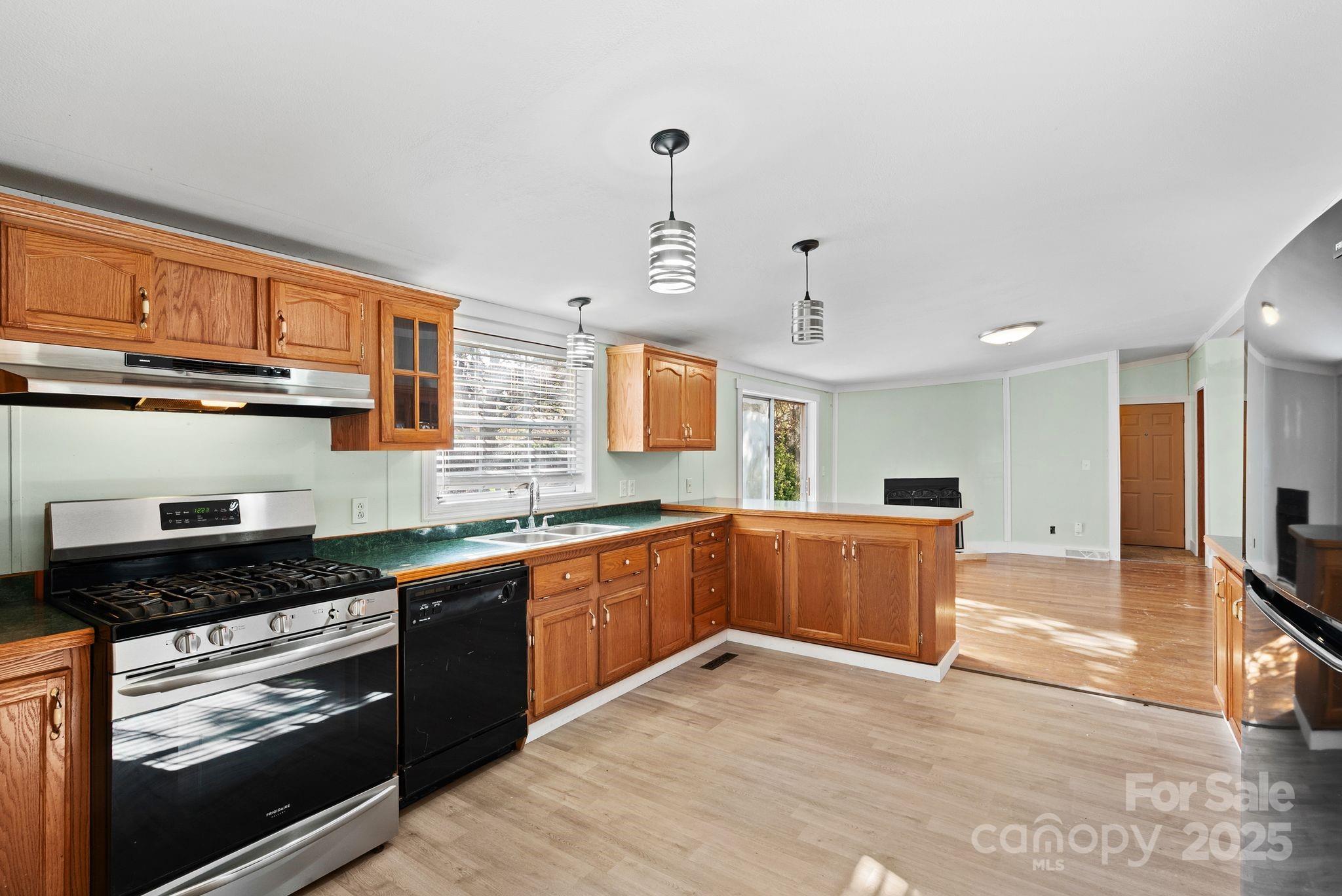 218 W Walt Haven Drive