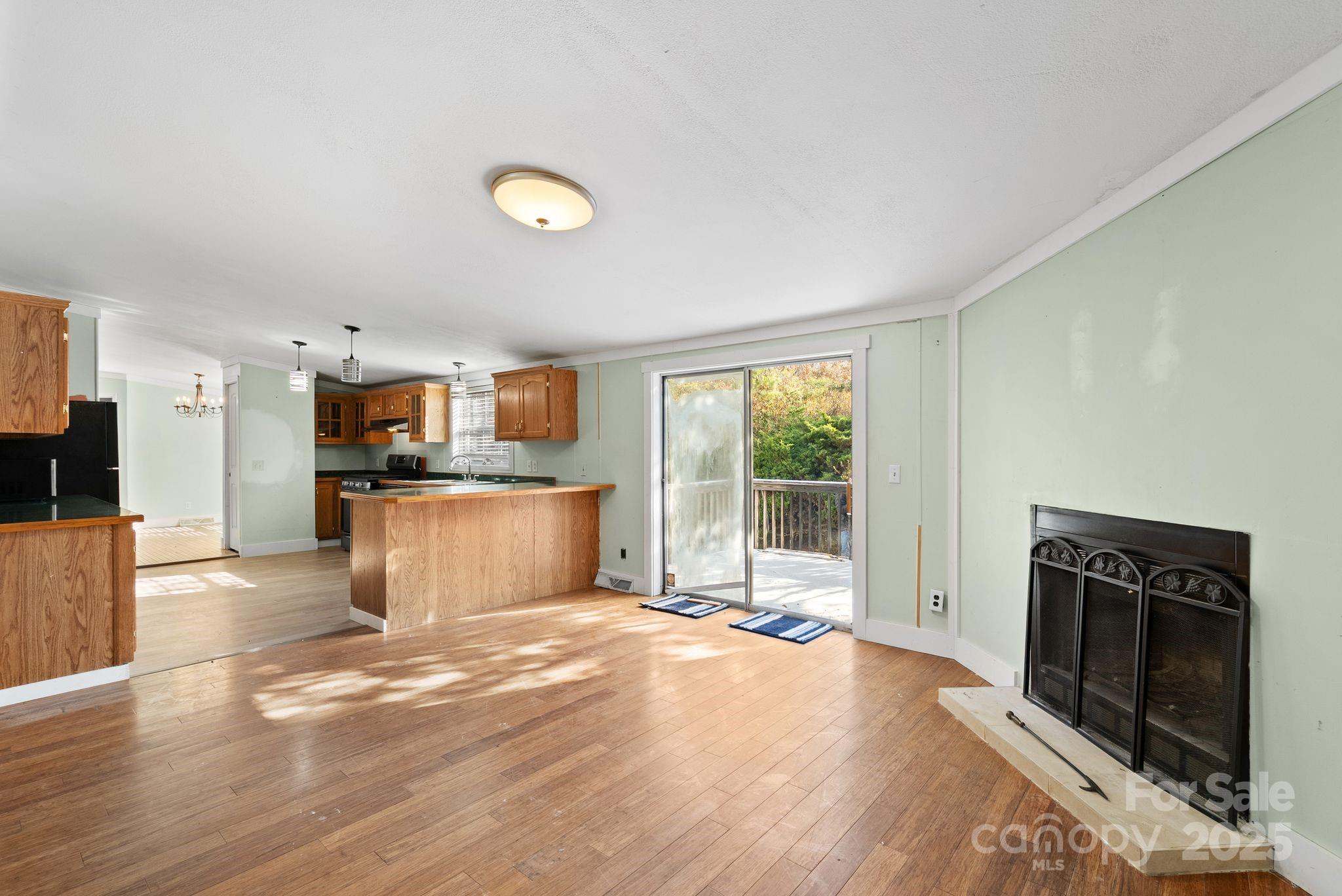 218 W Walt Haven Drive
