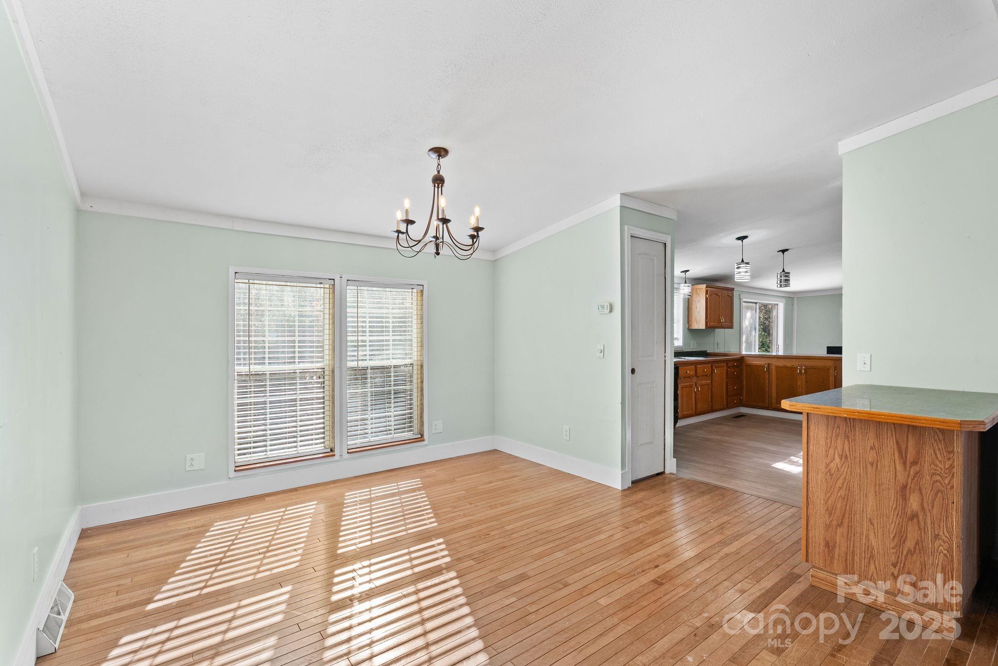 218 W Walt Haven Drive