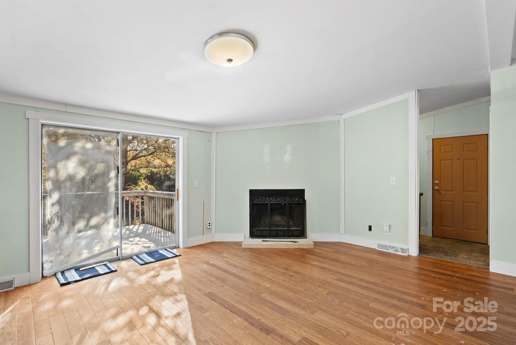 218 W Walt Haven Drive