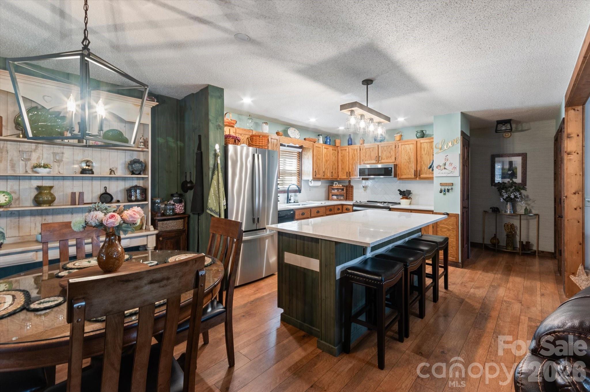 46 Hummingbird Drive