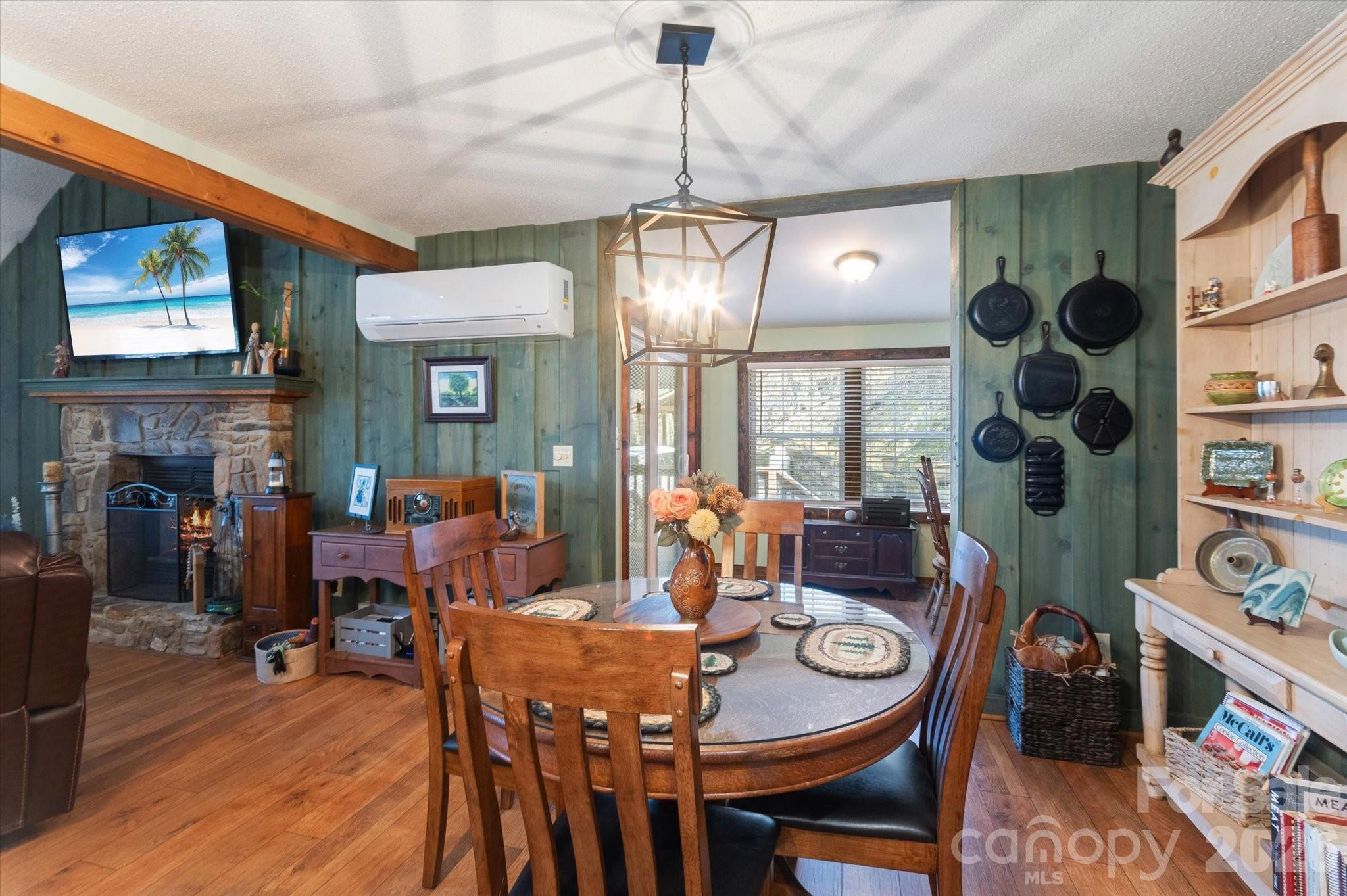 46 Hummingbird Drive