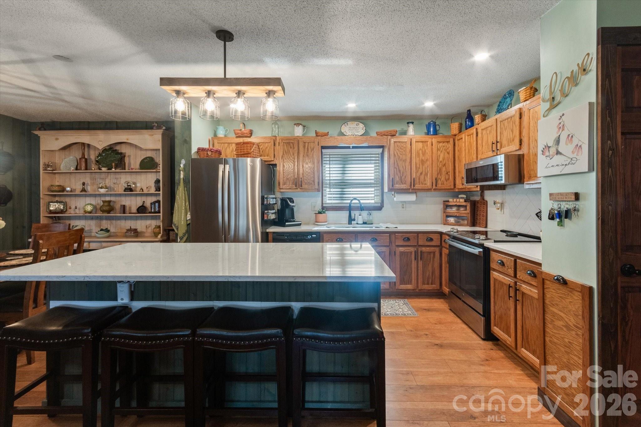 46 Hummingbird Drive