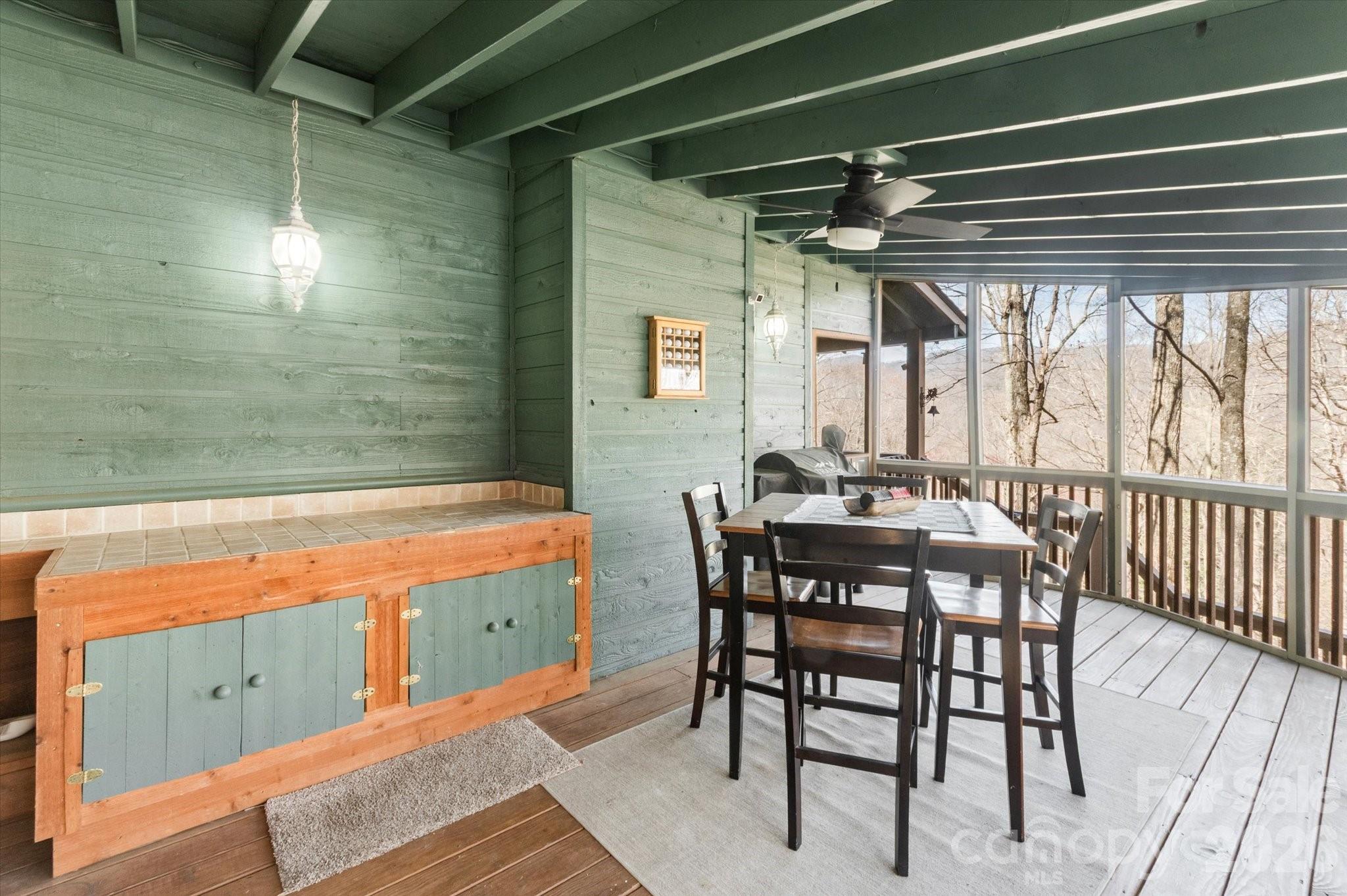 46 Hummingbird Drive