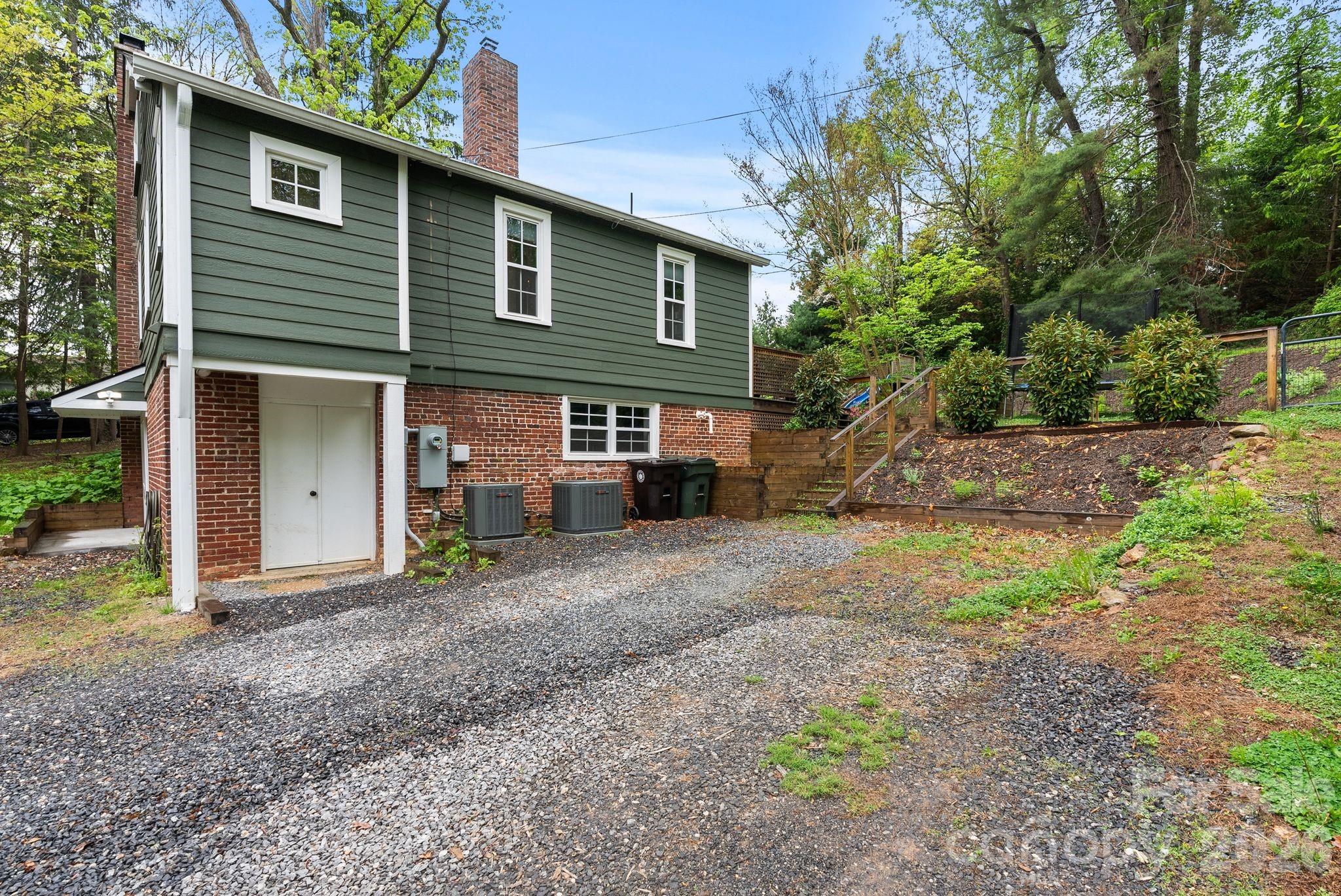 1 Ridgefield Place