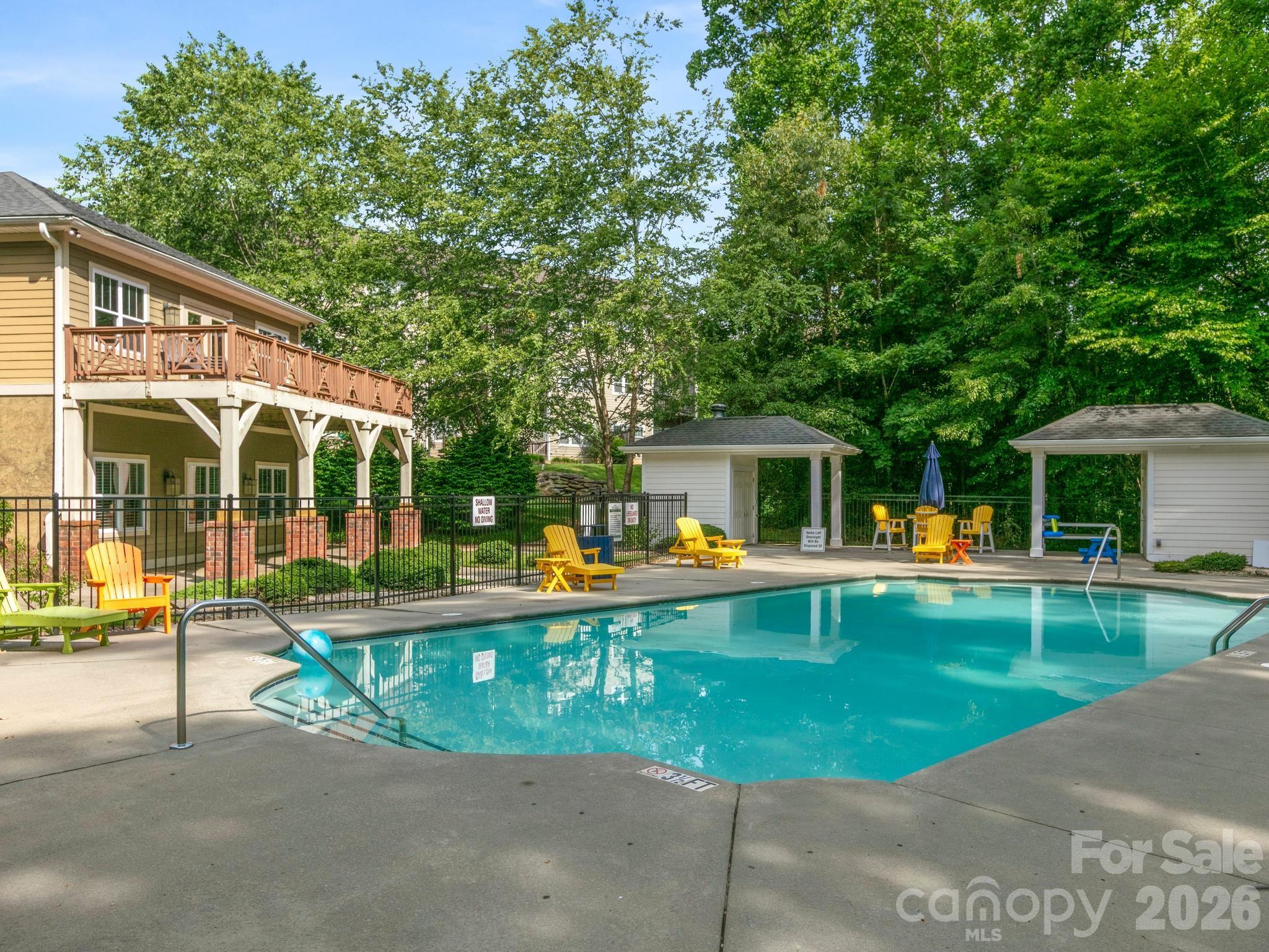 43 Foxden Drive Unit: 104