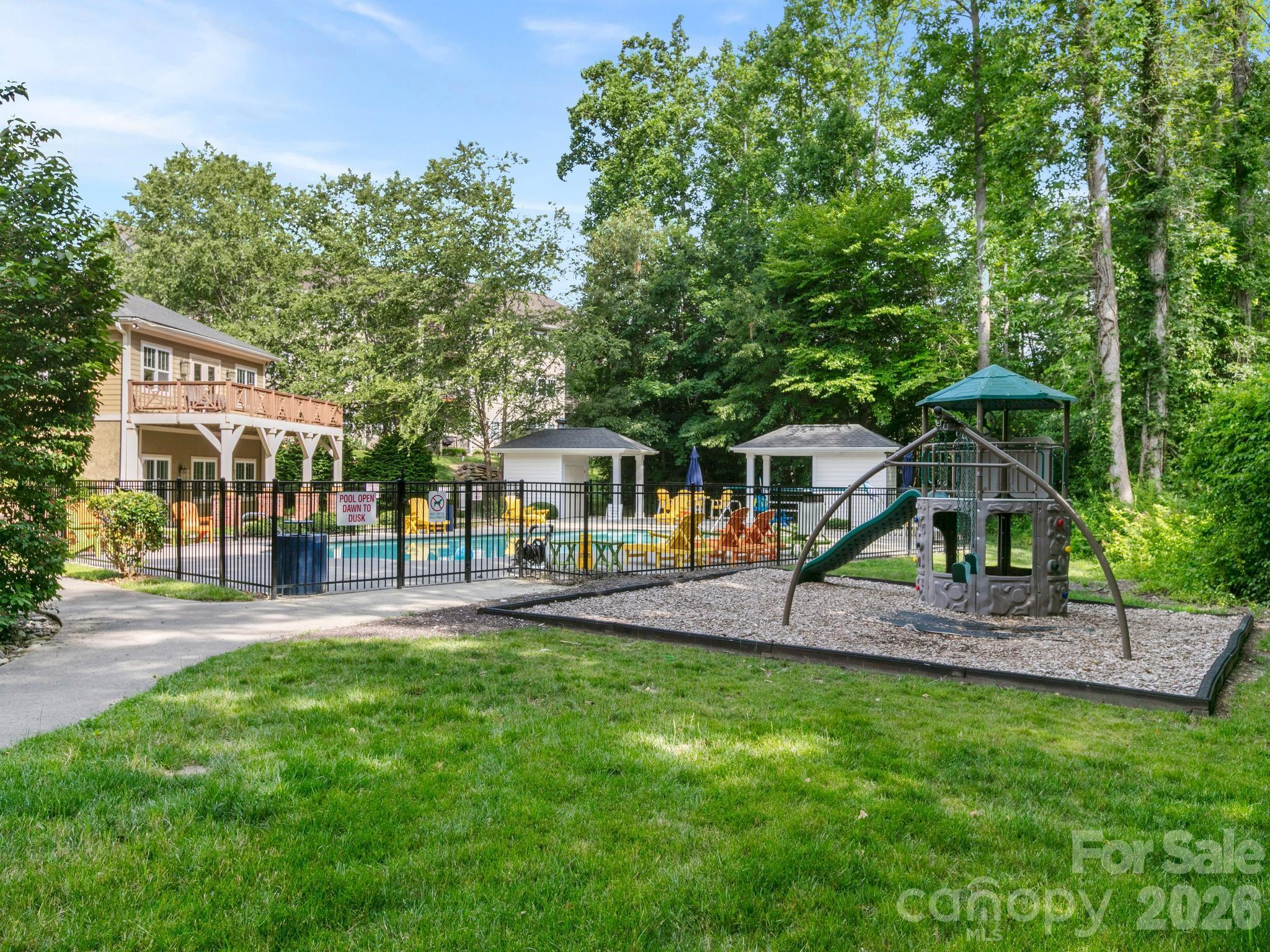 43 Foxden Drive Unit: 104