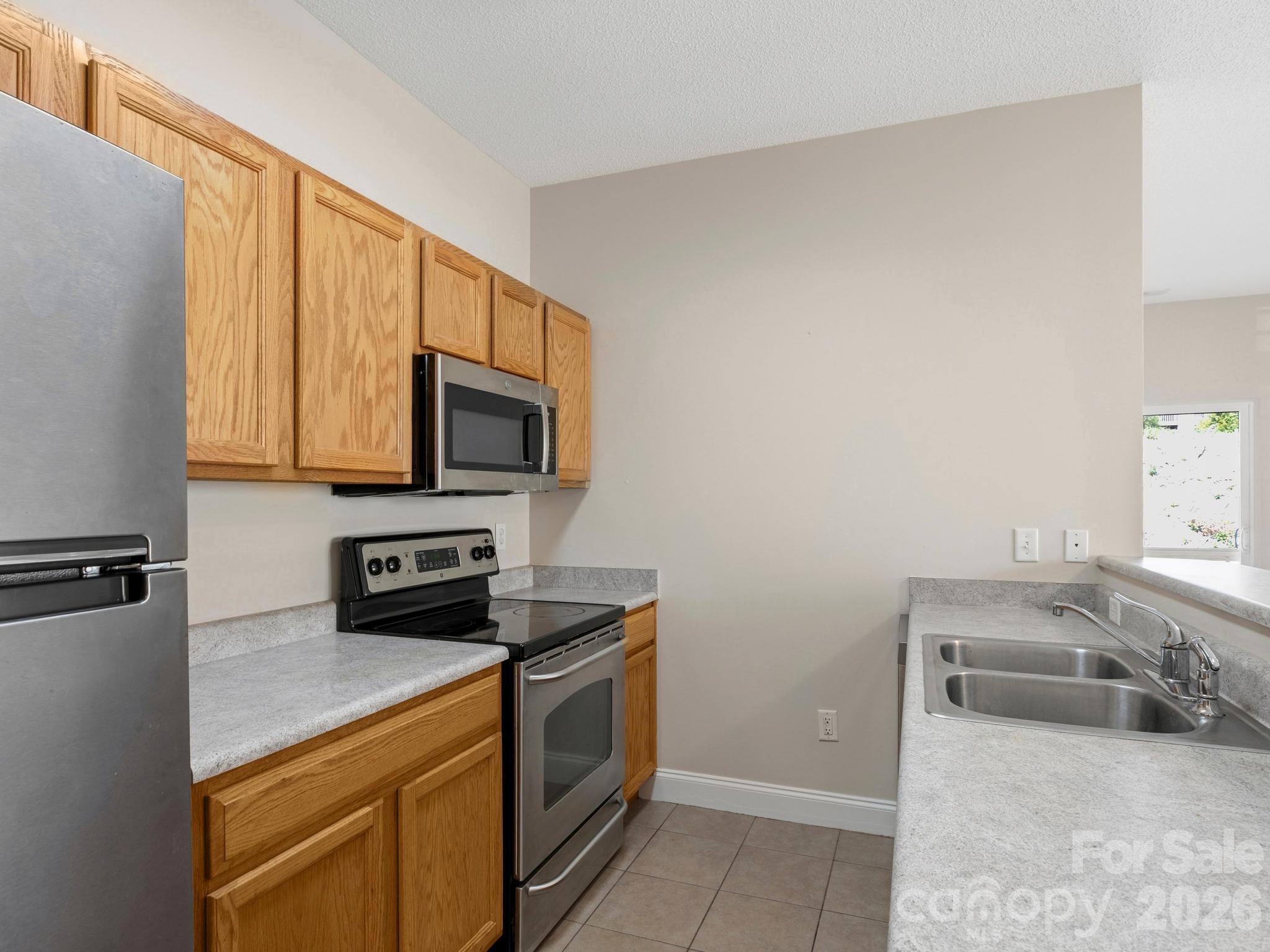 43 Foxden Drive Unit: 104