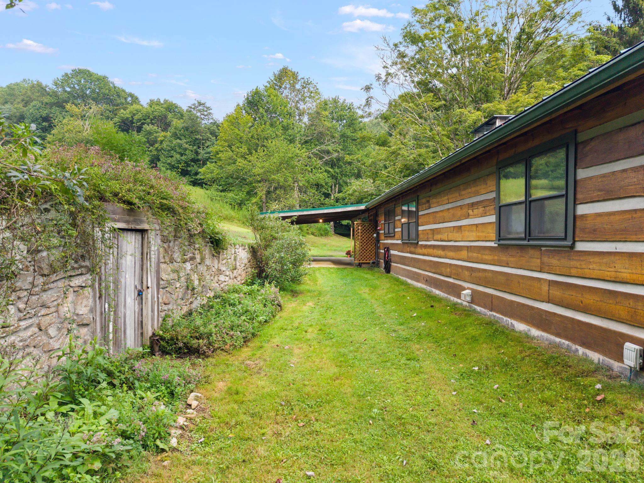 1061 Indian Trail Road