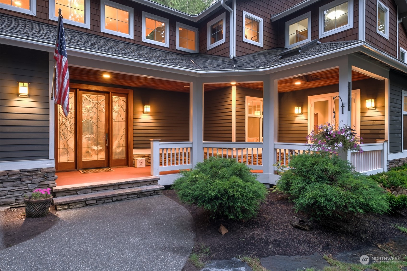 7402 Moon Valley Road SE