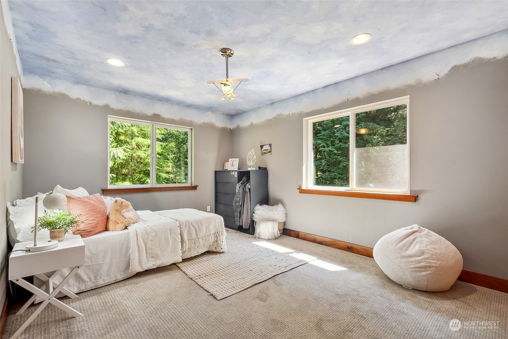 7402 Moon Valley Road SE