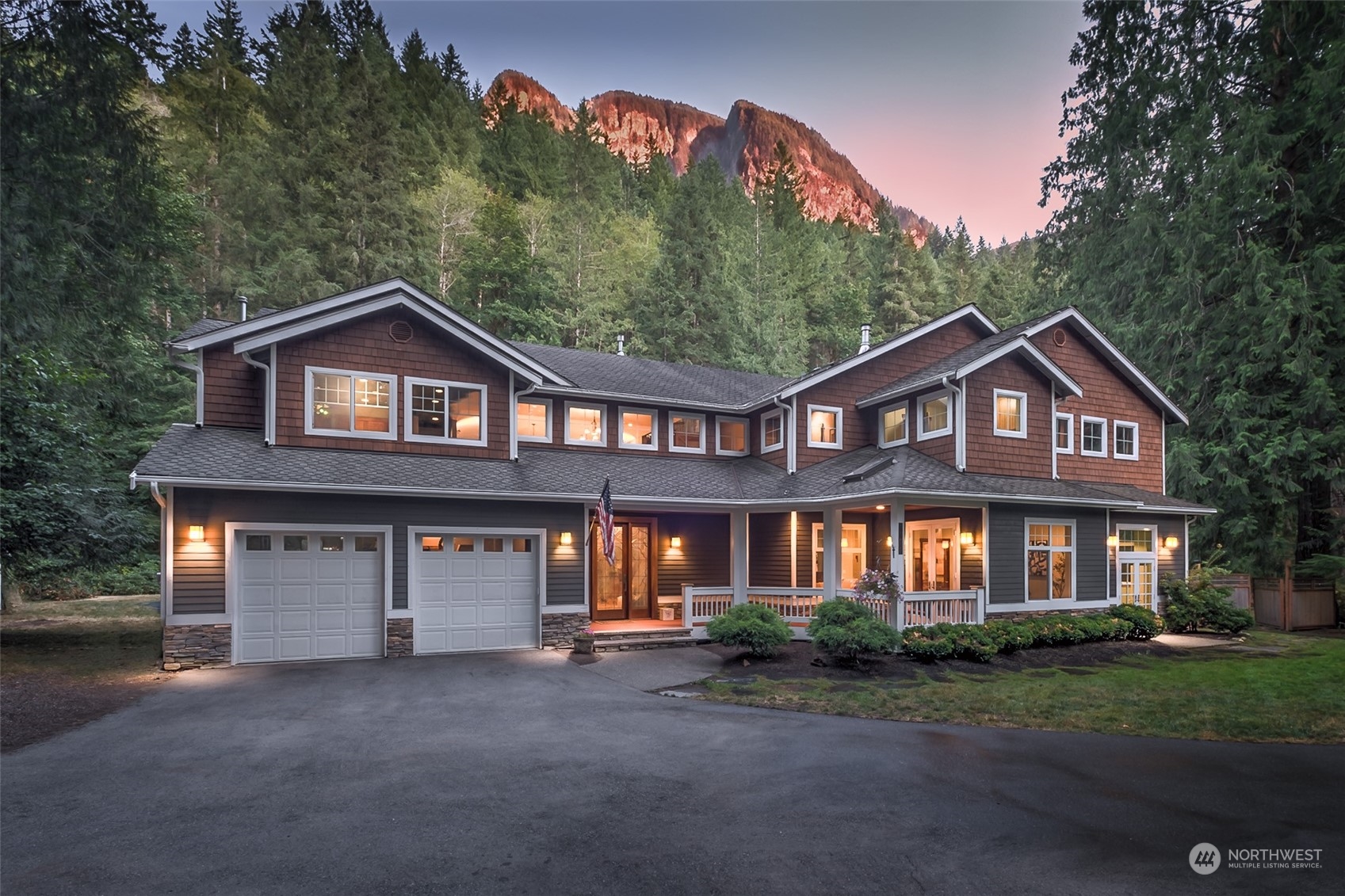 7402 Moon Valley Road SE