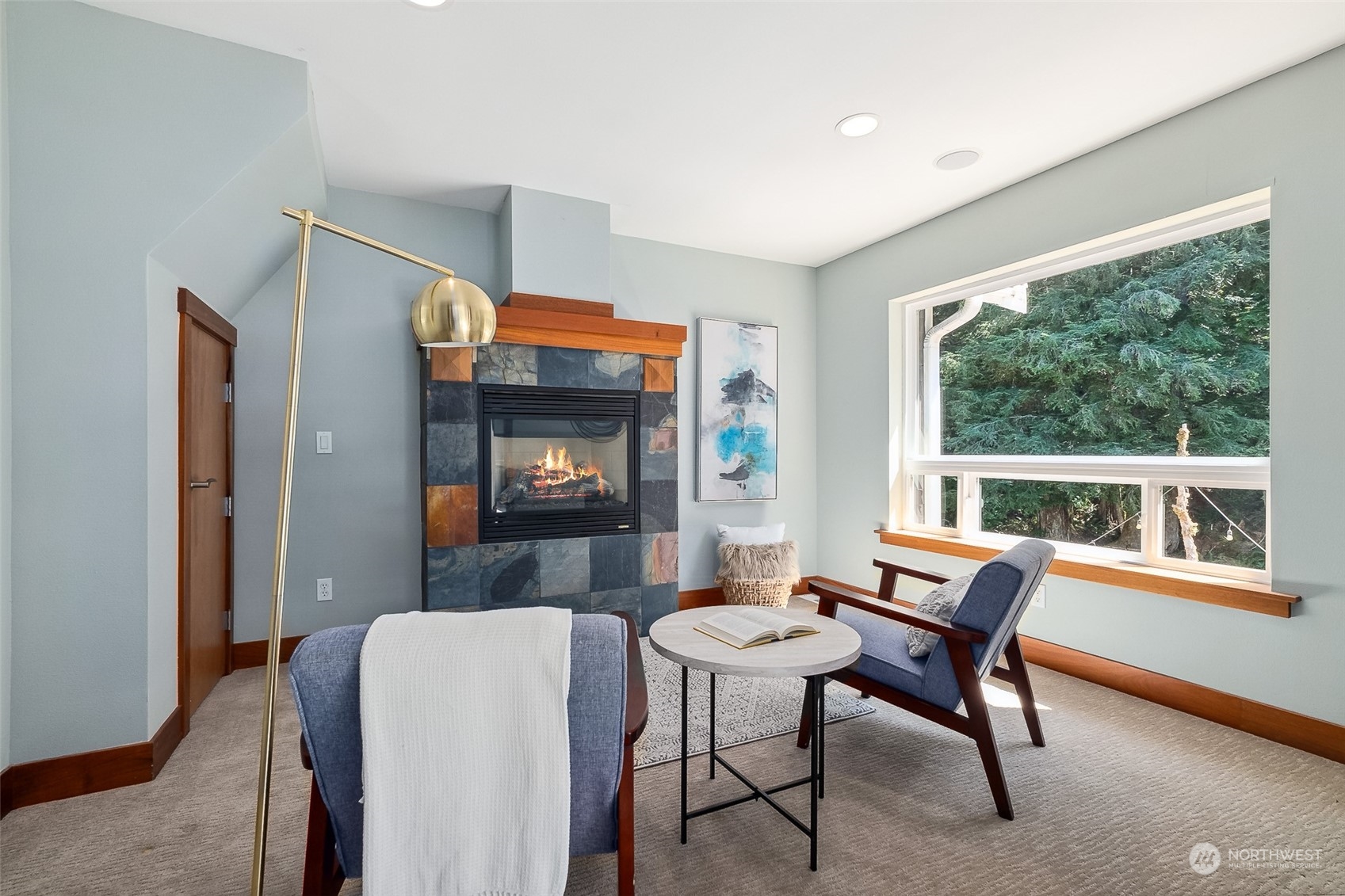 7402 Moon Valley Road SE