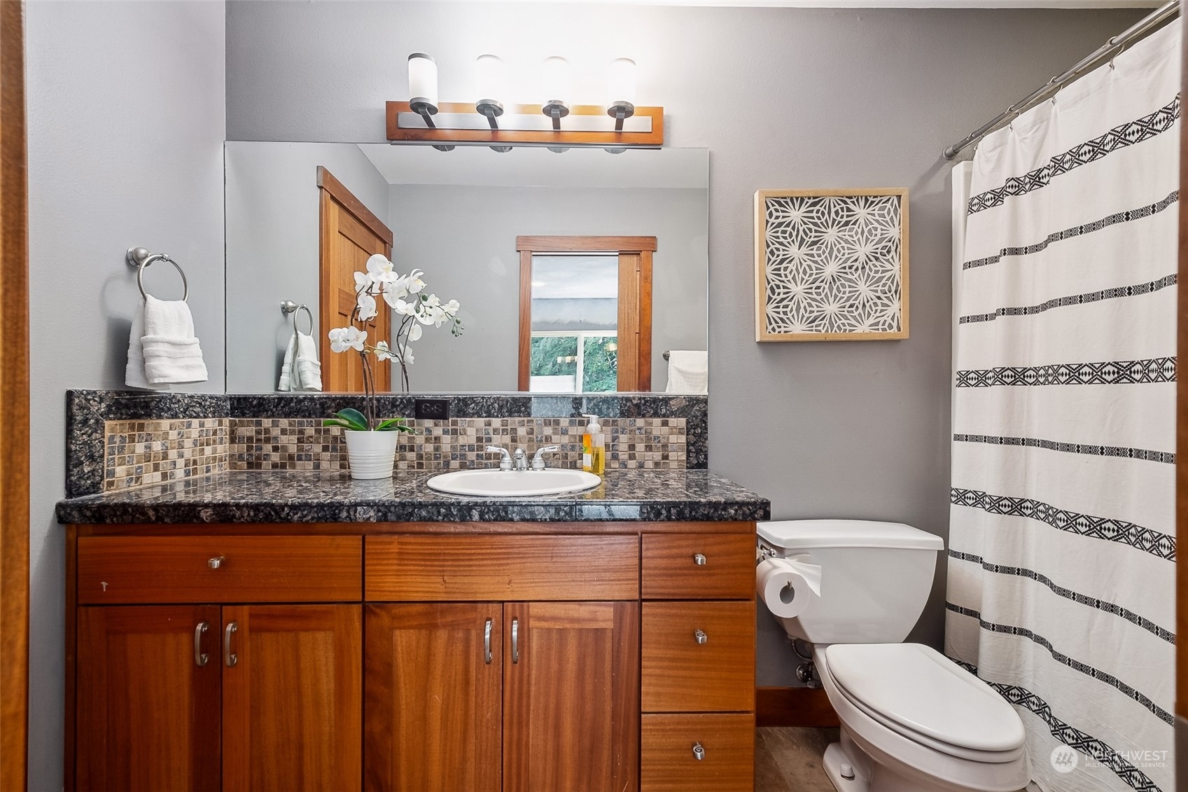 7402 Moon Valley Road SE