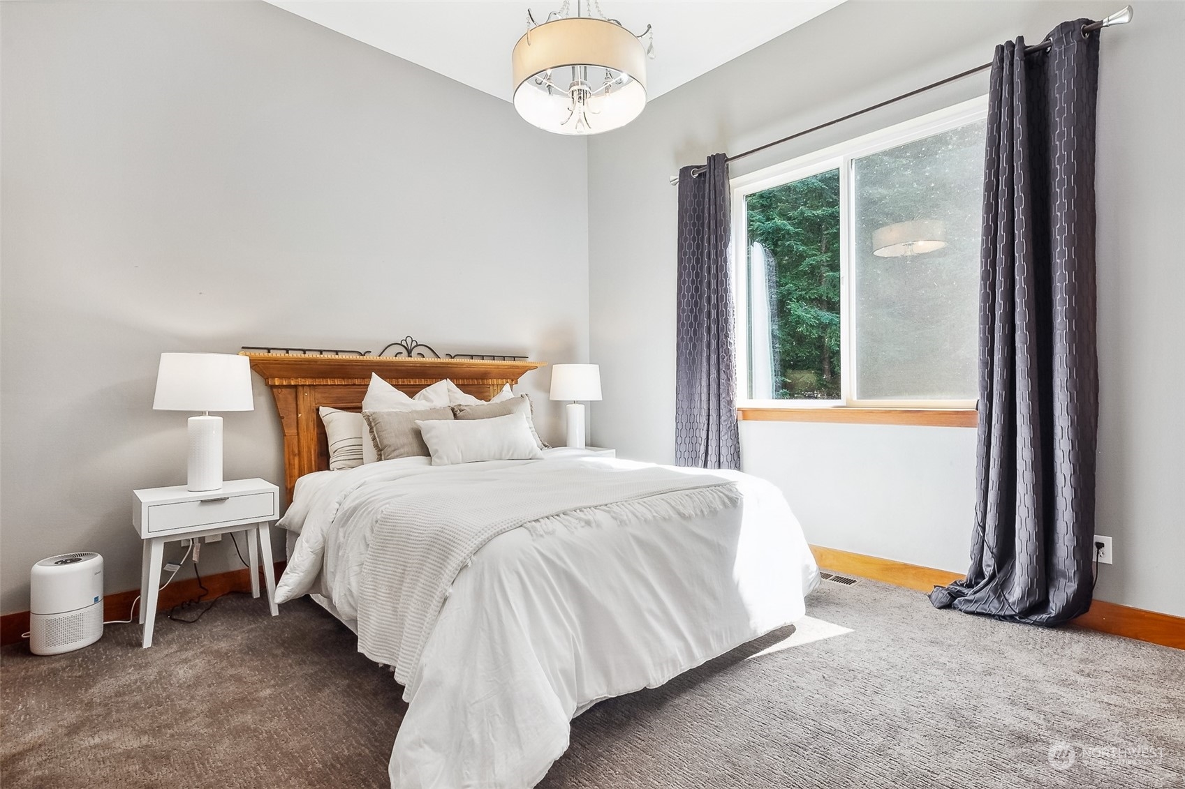 7402 Moon Valley Road SE