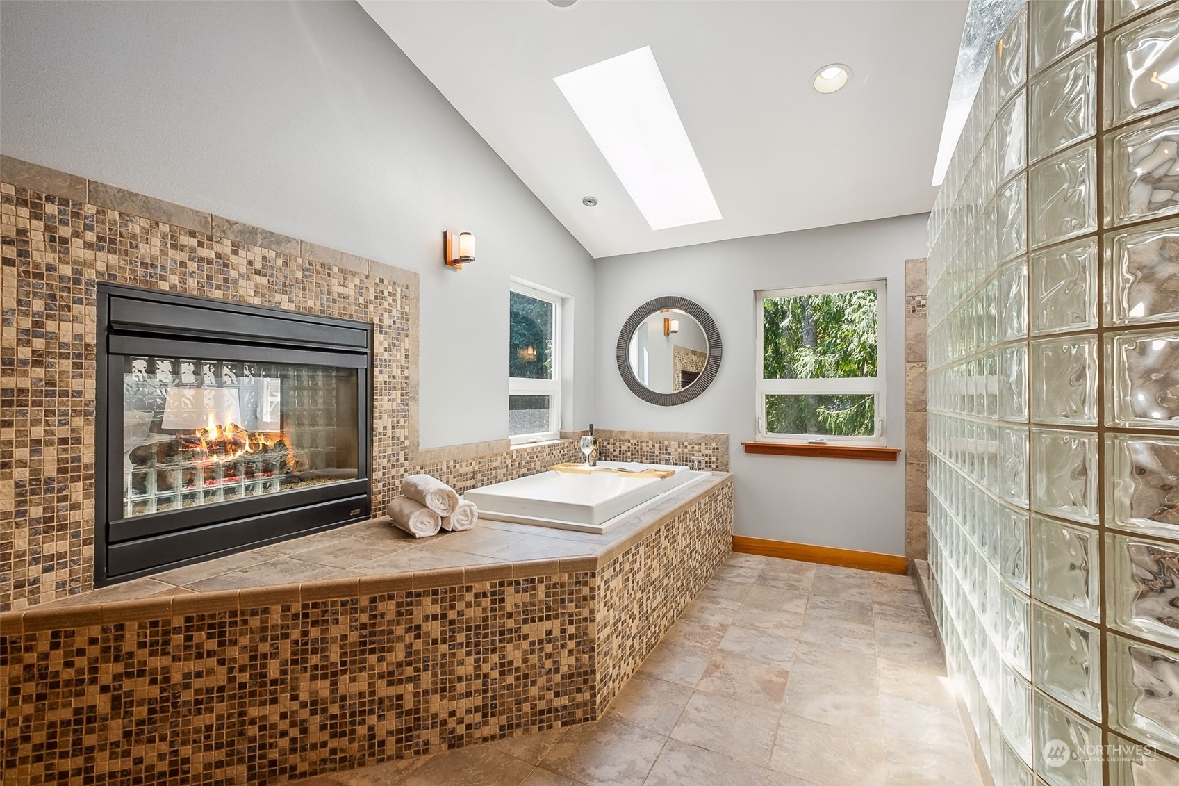 7402 Moon Valley Road SE