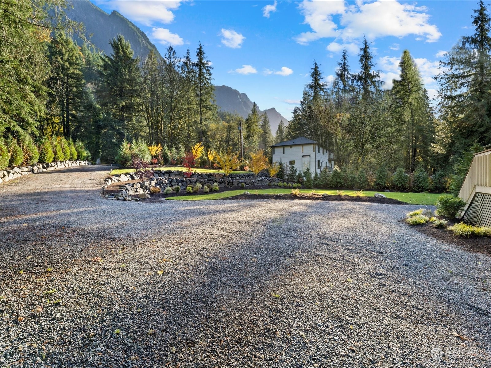 7321 & 7327 Moon Valley Road