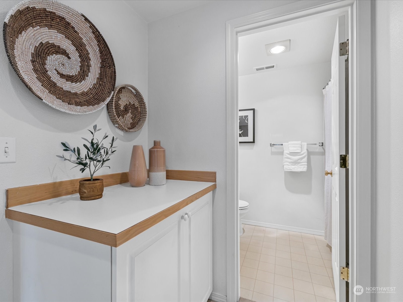 2268 Newport Way NW #1-2