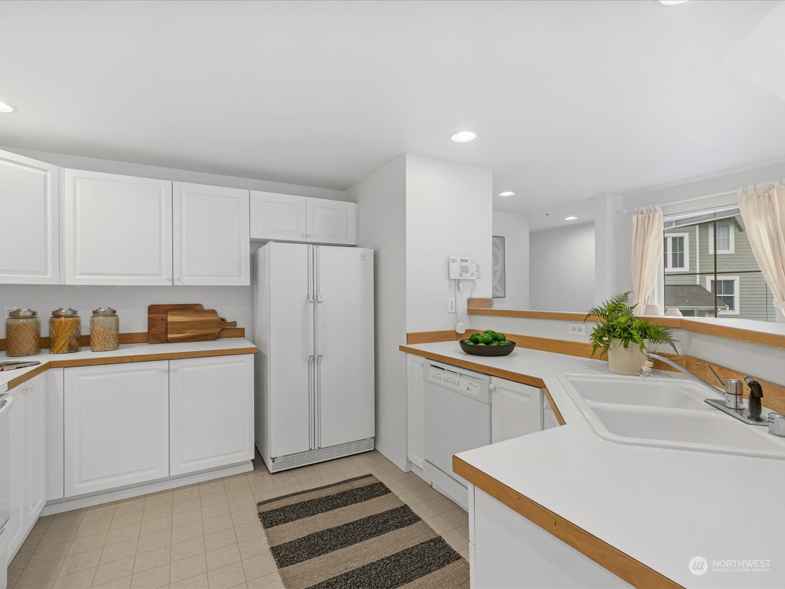 2268 Newport Way NW #1-2