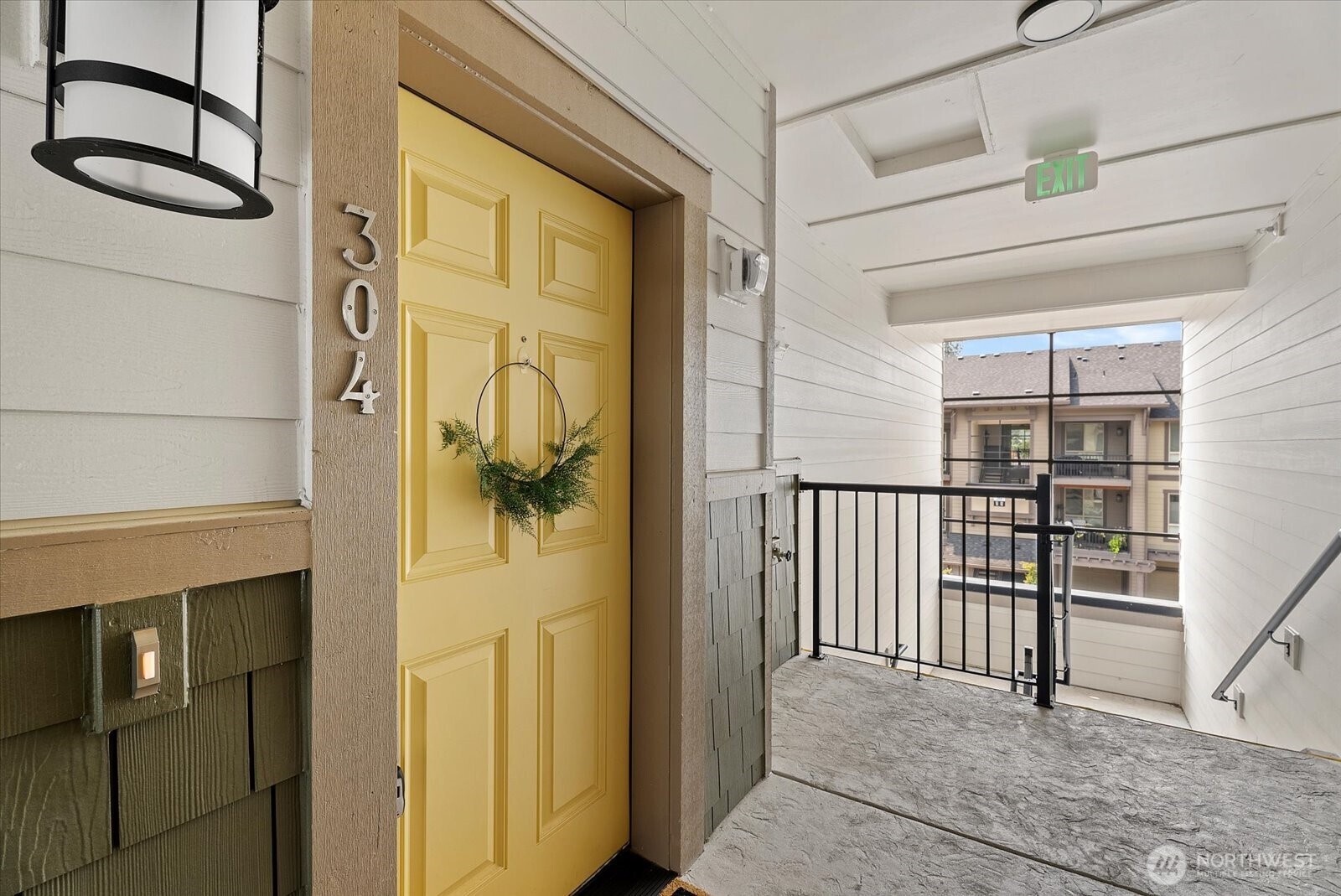 1850 SE 12th Place Unit: 304