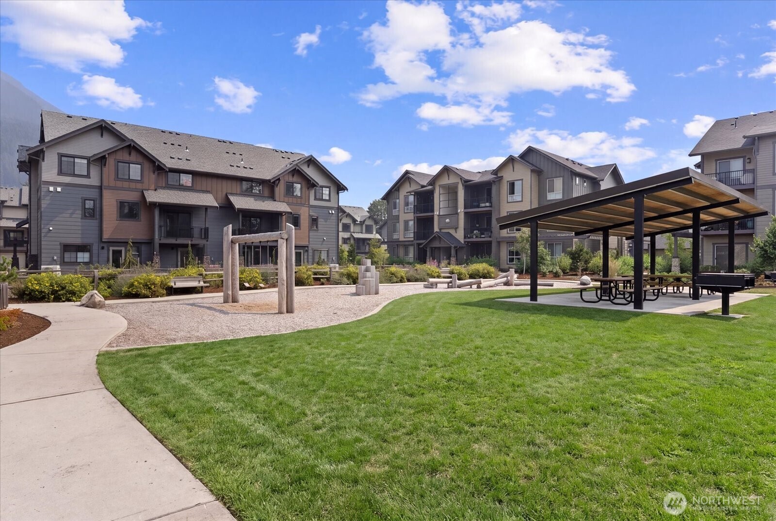 1850 SE 12th Place Unit: 304