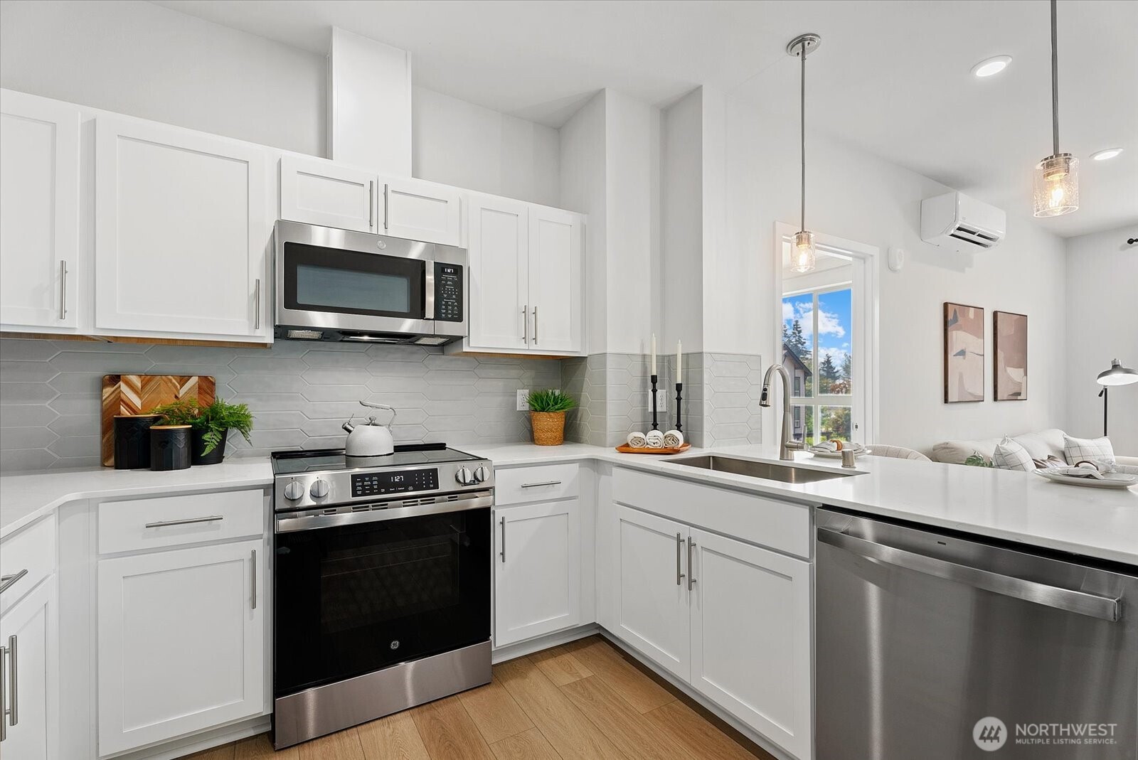 1850 SE 12th Place Unit: 304