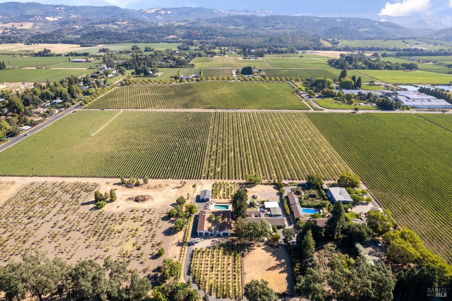 1458 Saint Helena Hwy S