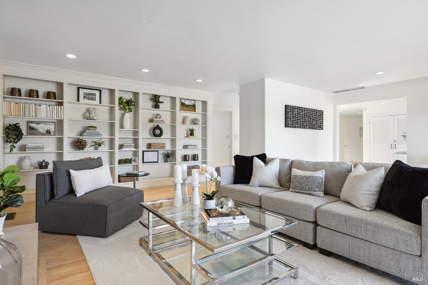 1458 Saint Helena Hwy S