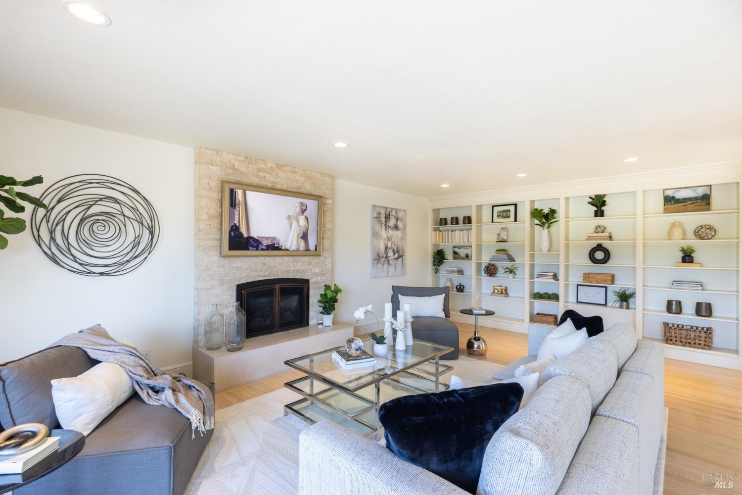 1458 Saint Helena Hwy S