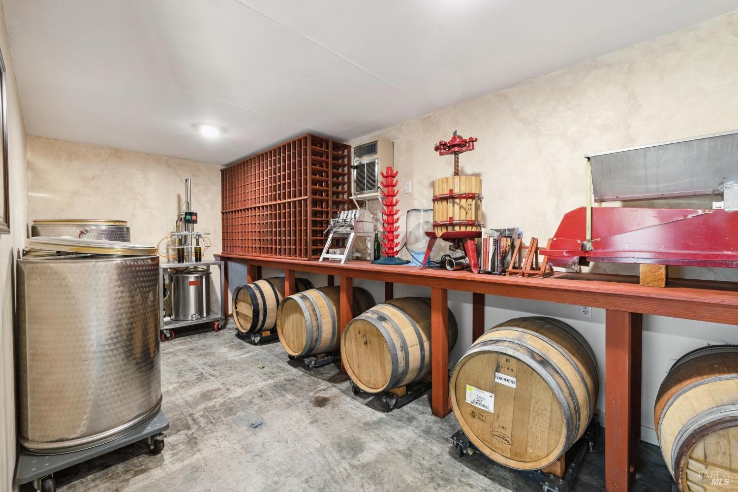 1458 Saint Helena Hwy S