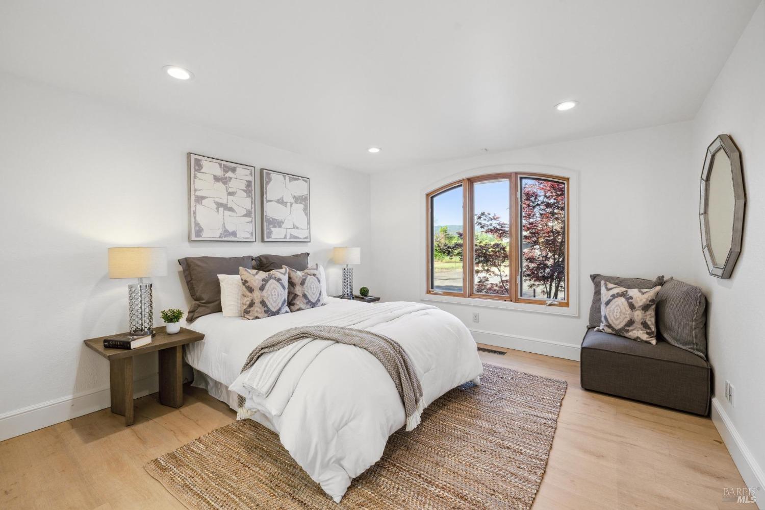 1458 Saint Helena Hwy S