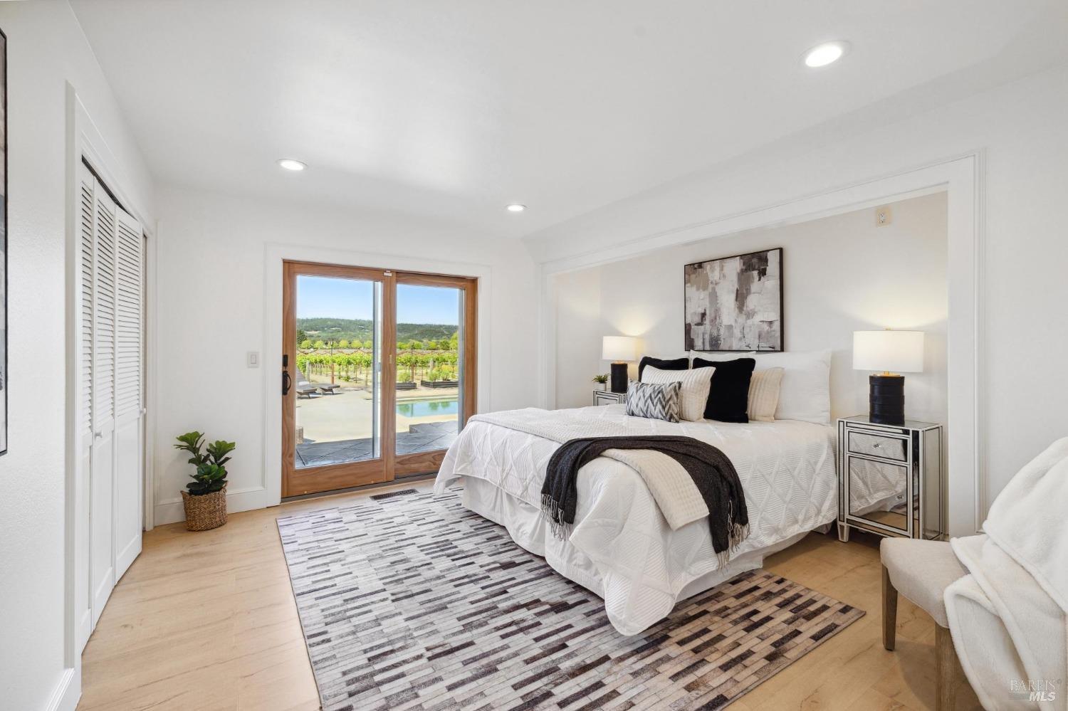 1458 Saint Helena Hwy S