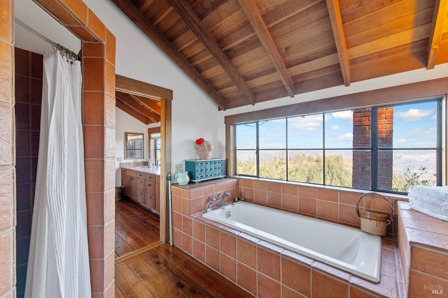 4040 Spring Mountain Rd