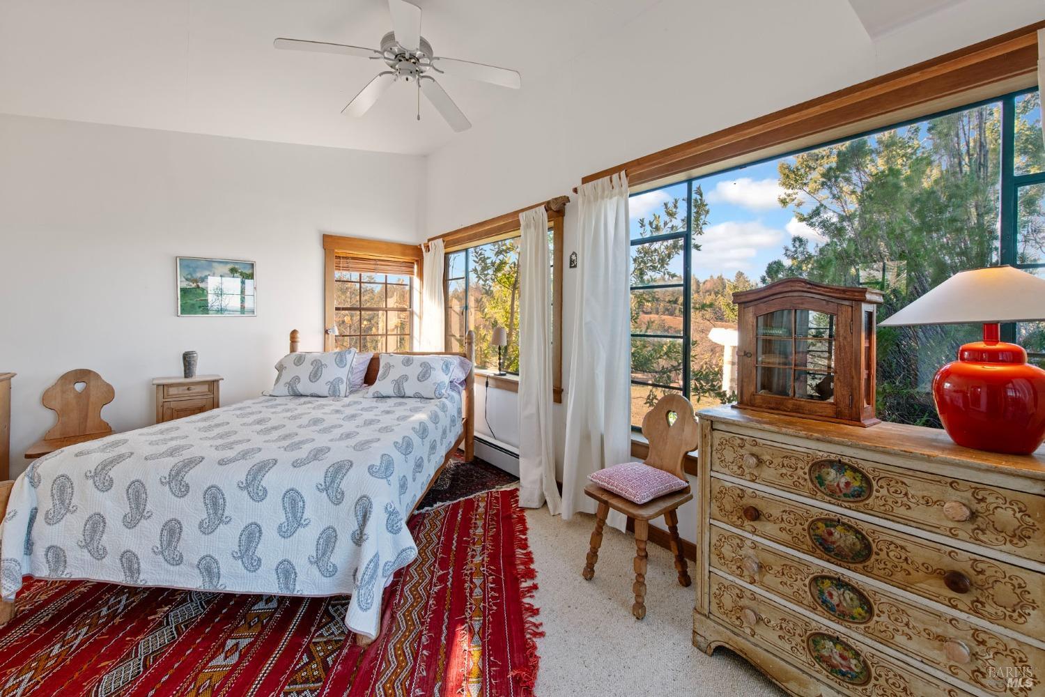 4040 Spring Mountain Rd