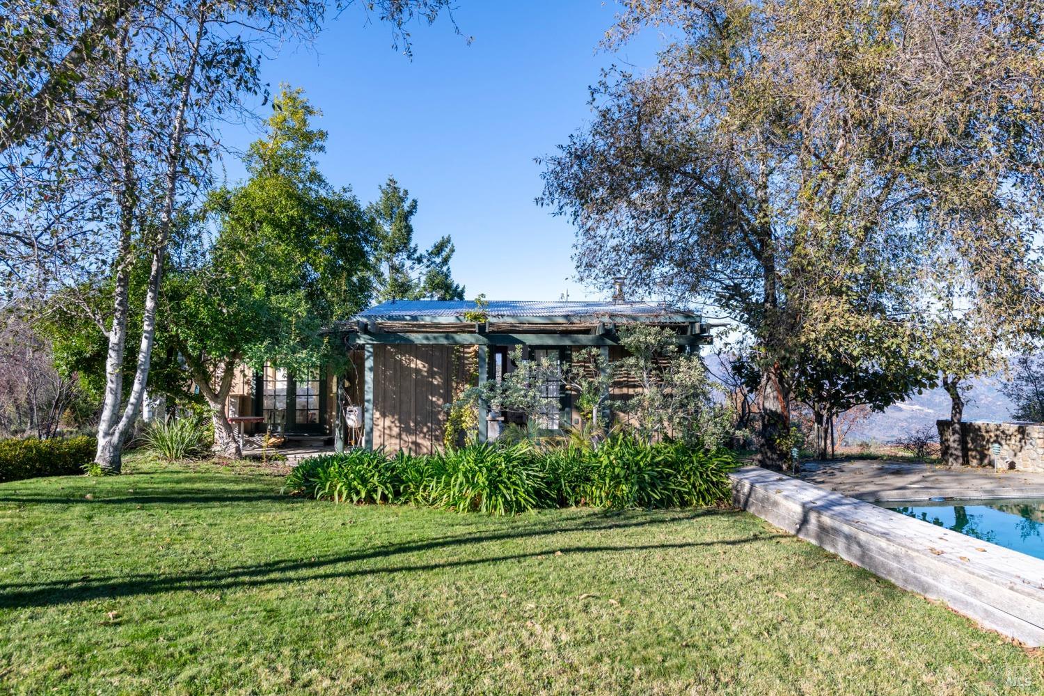 4040 Spring Mountain Rd