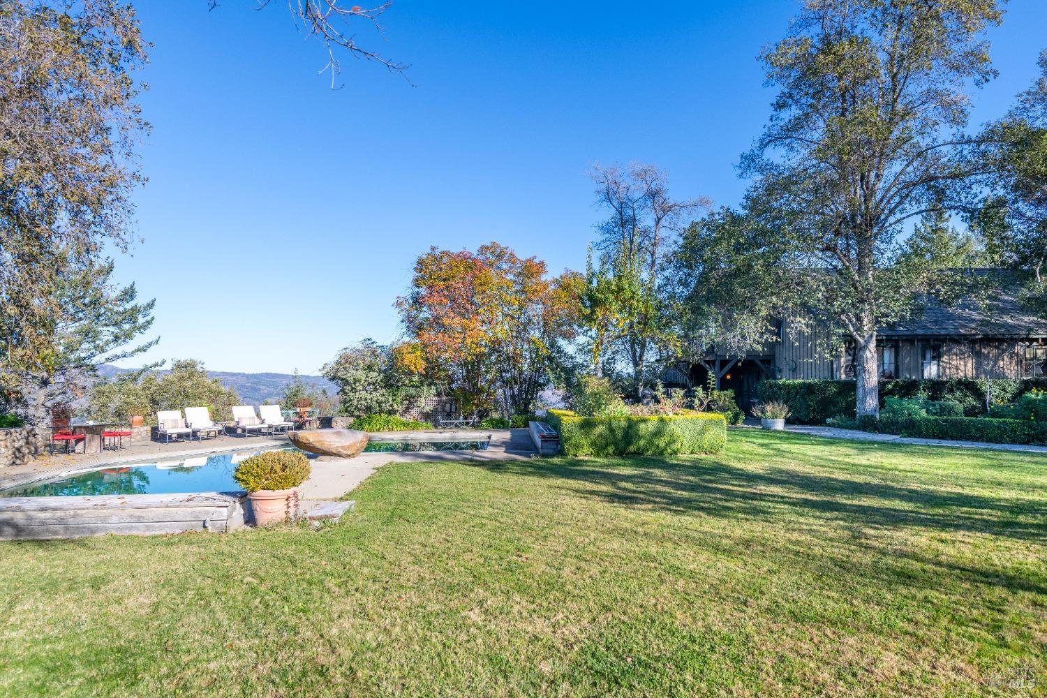 4040 Spring Mountain Rd