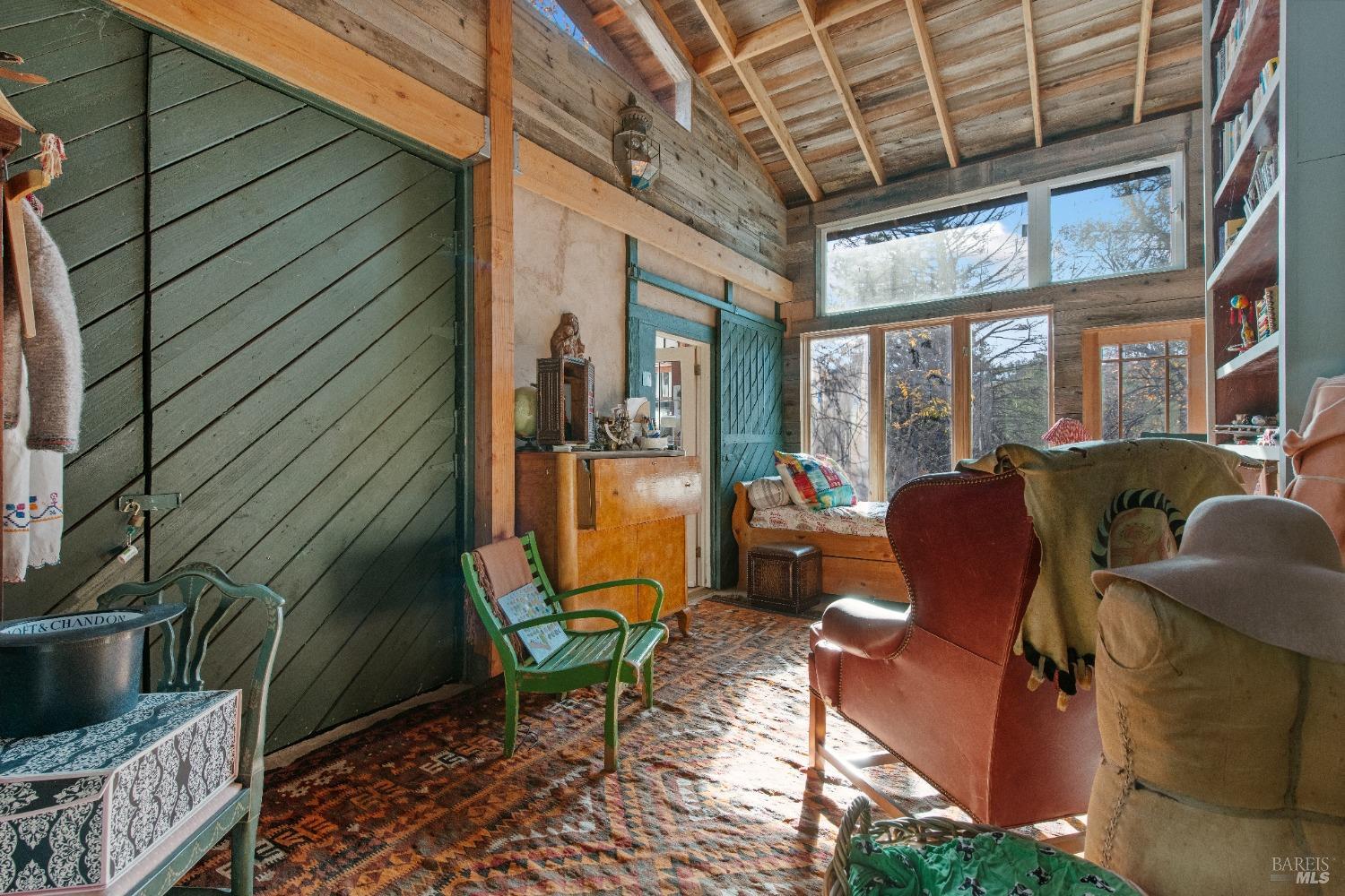 4040 Spring Mountain Rd