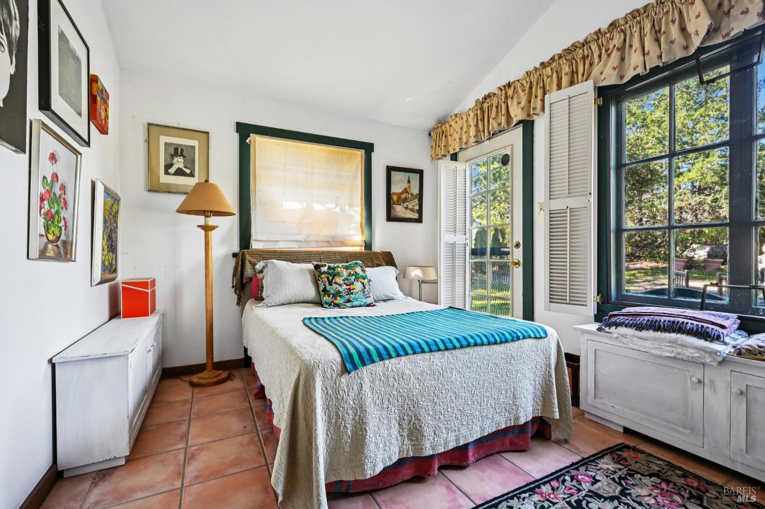 4040 Spring Mountain Rd