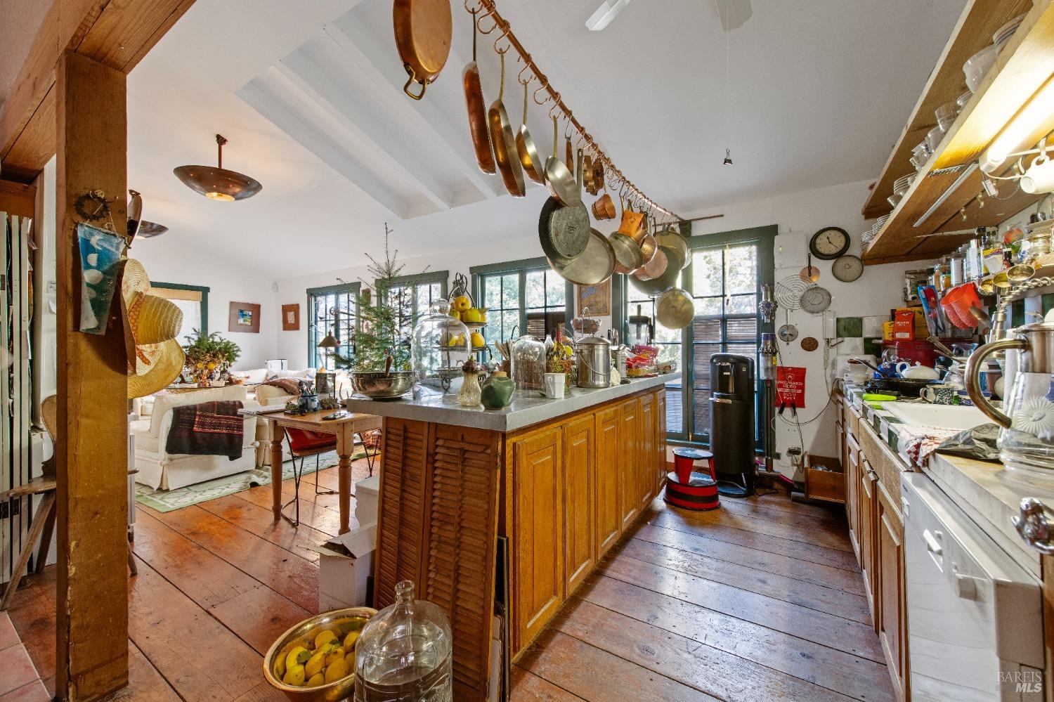 4040 Spring Mountain Rd