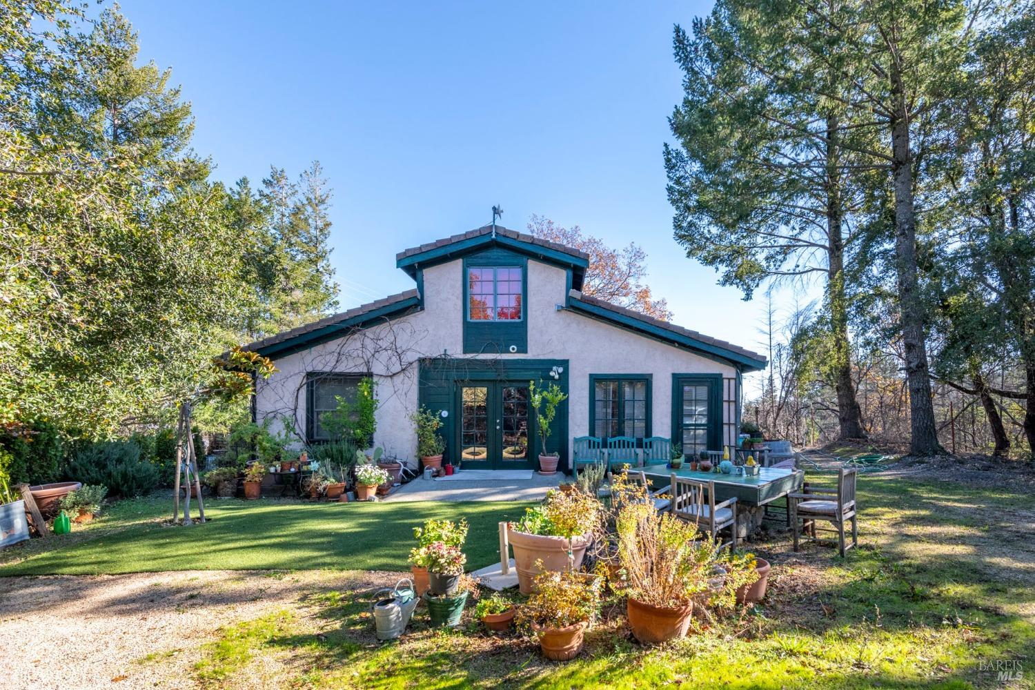 4040 Spring Mountain Rd